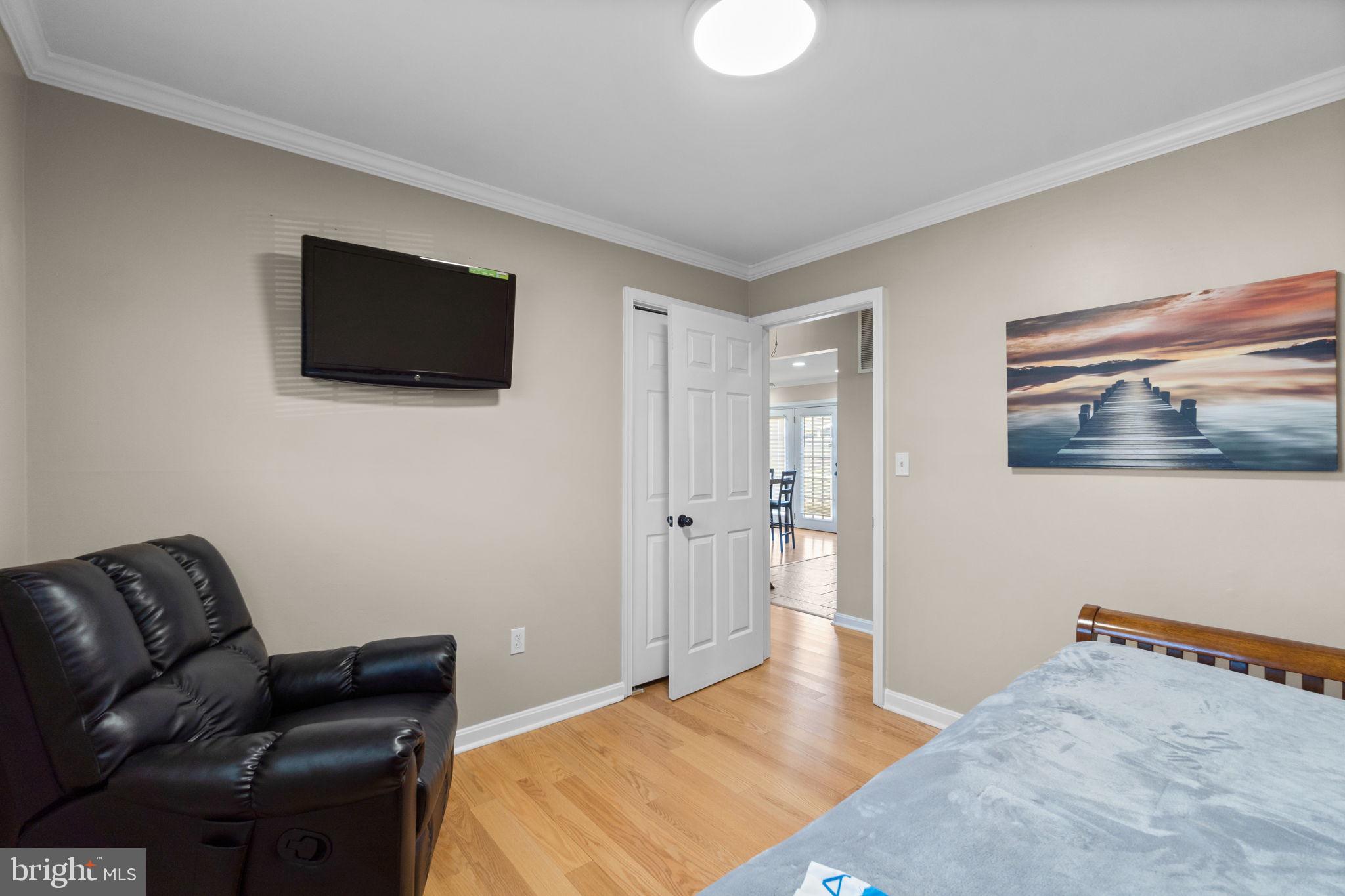 8810 Meadow Heights Road