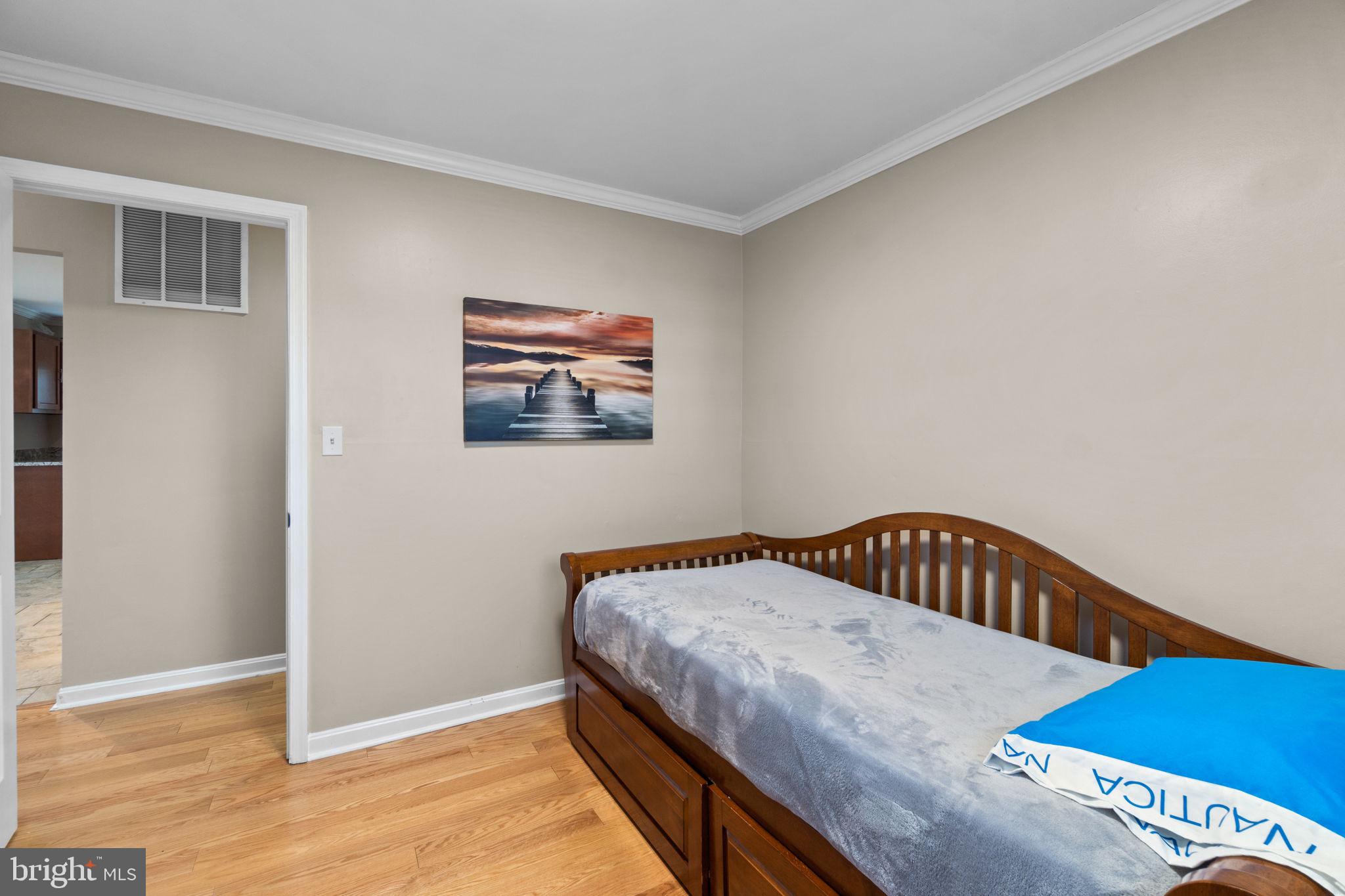 8810 Meadow Heights Road