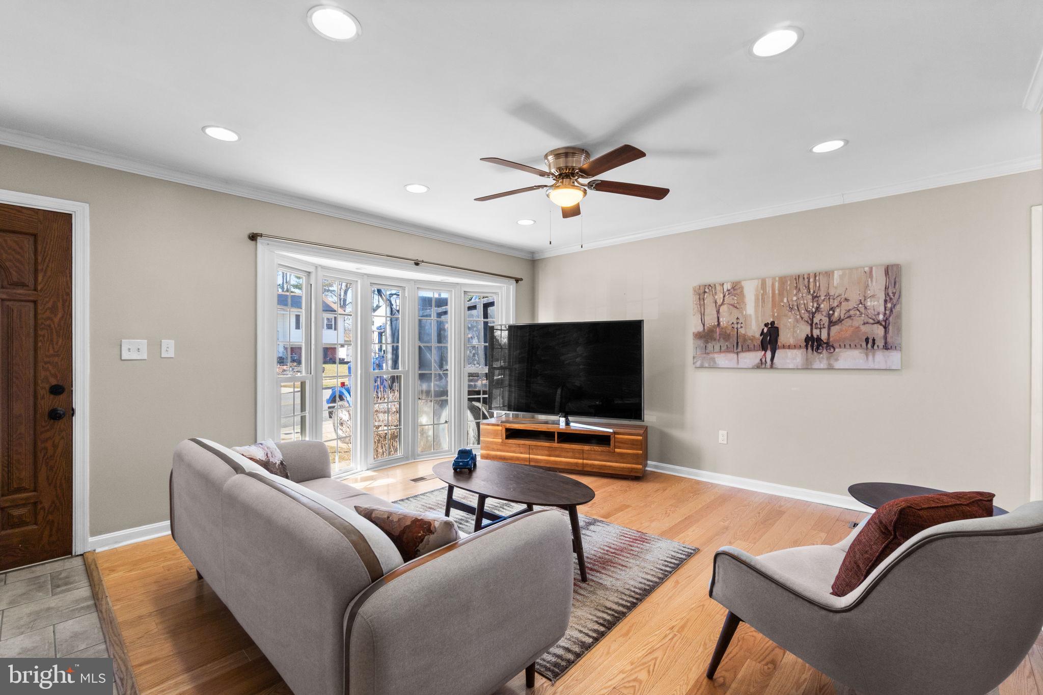 8810 Meadow Heights Road