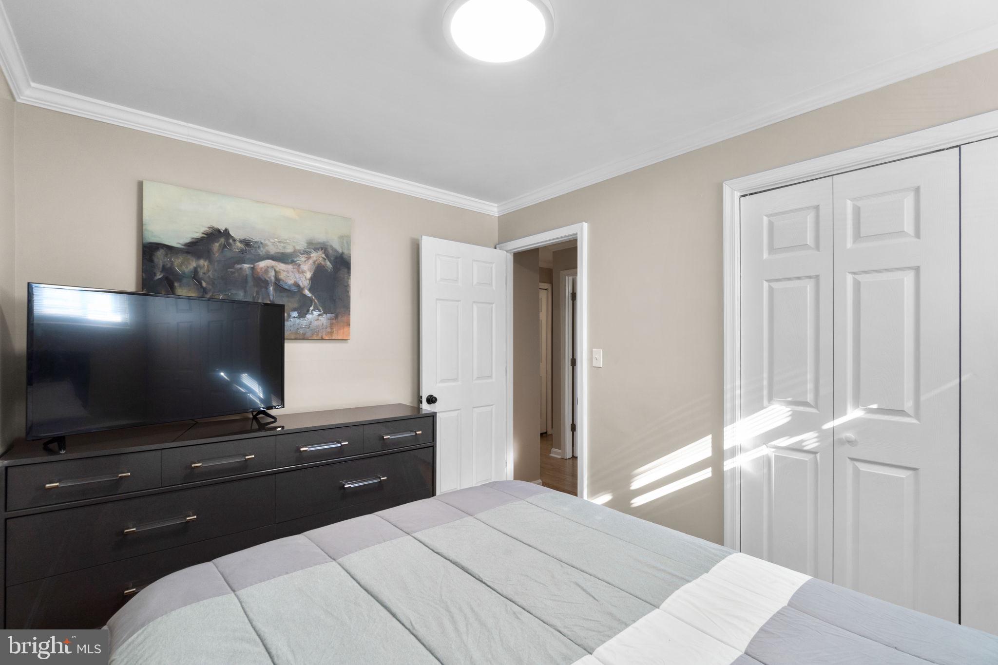 8810 Meadow Heights Road