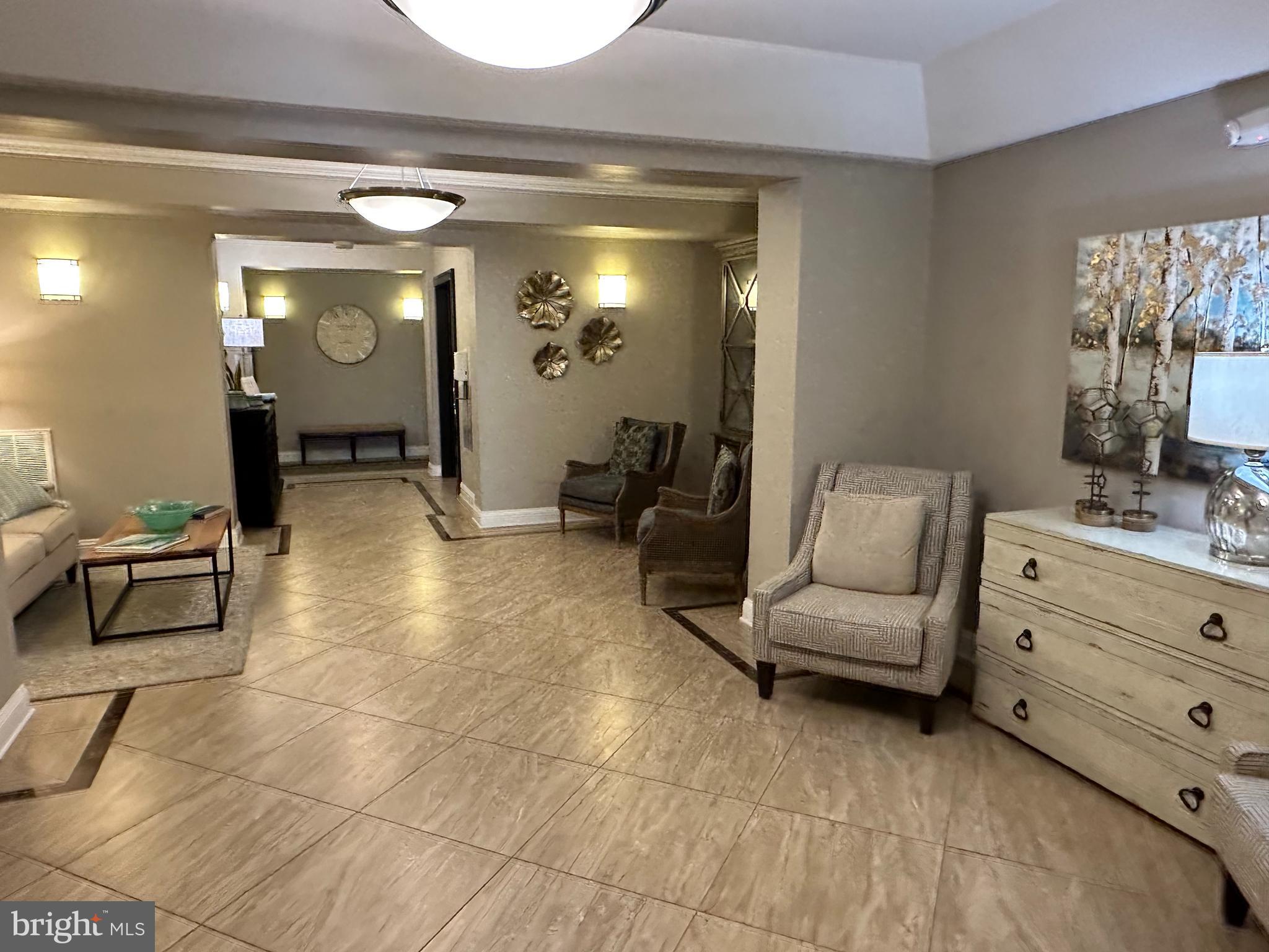 605 Quarry View Ct #202