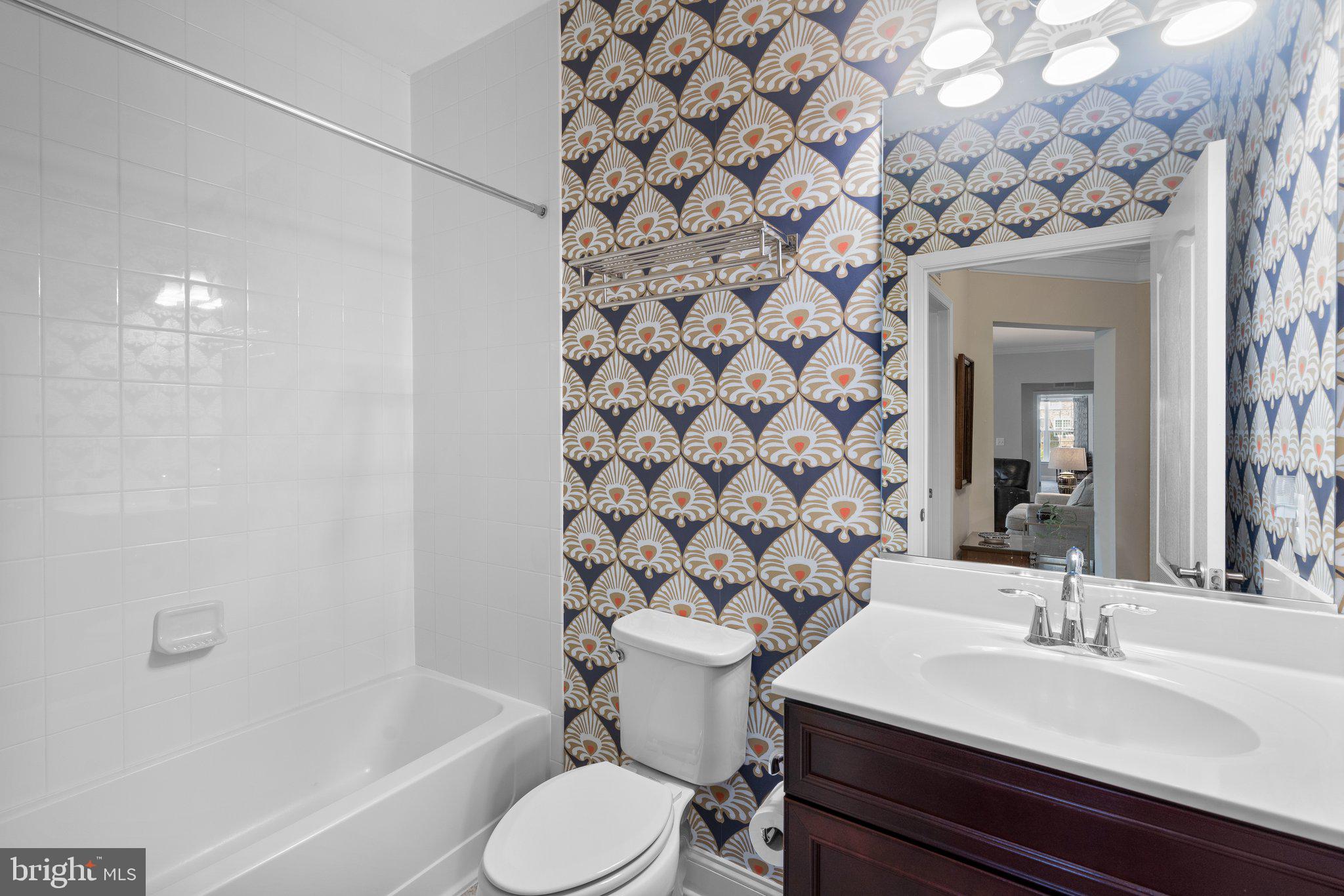 605 Quarry View Ct #202