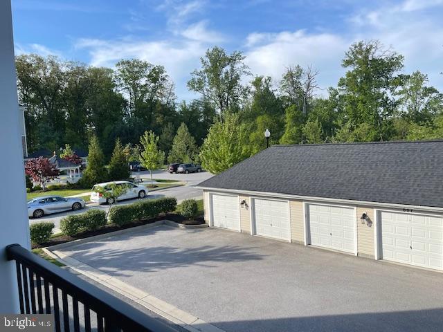 605 Quarry View Ct #202