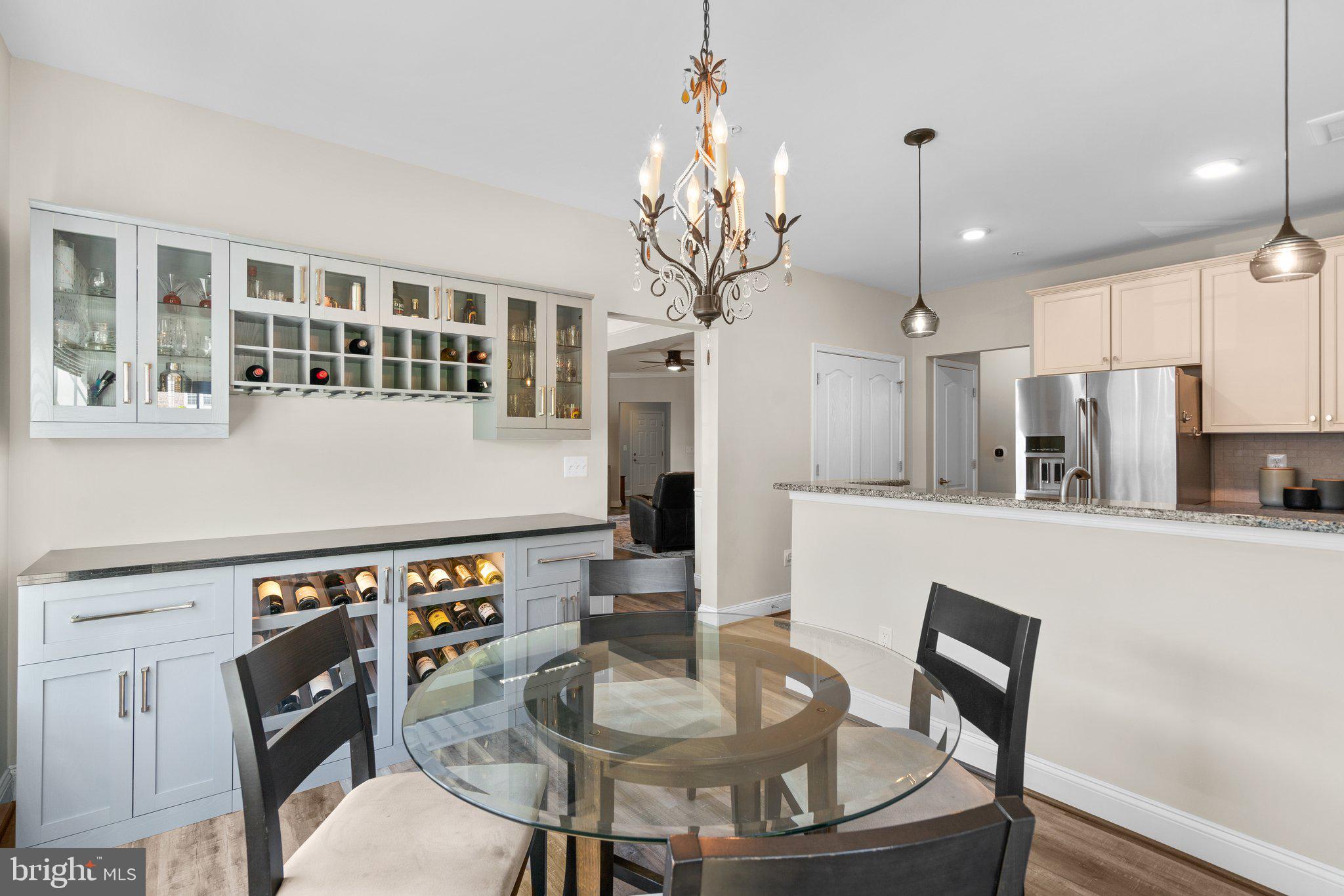 605 Quarry View Ct #202