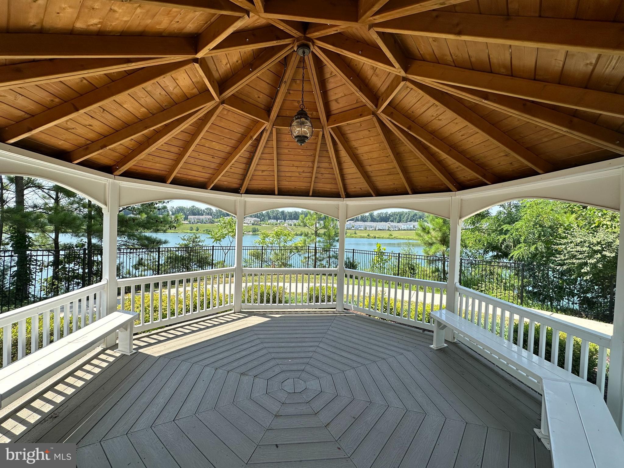 605 Quarry View Ct #202