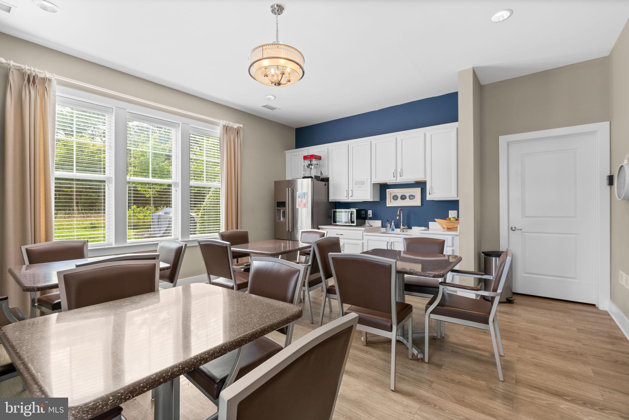 605 Quarry View Ct #202