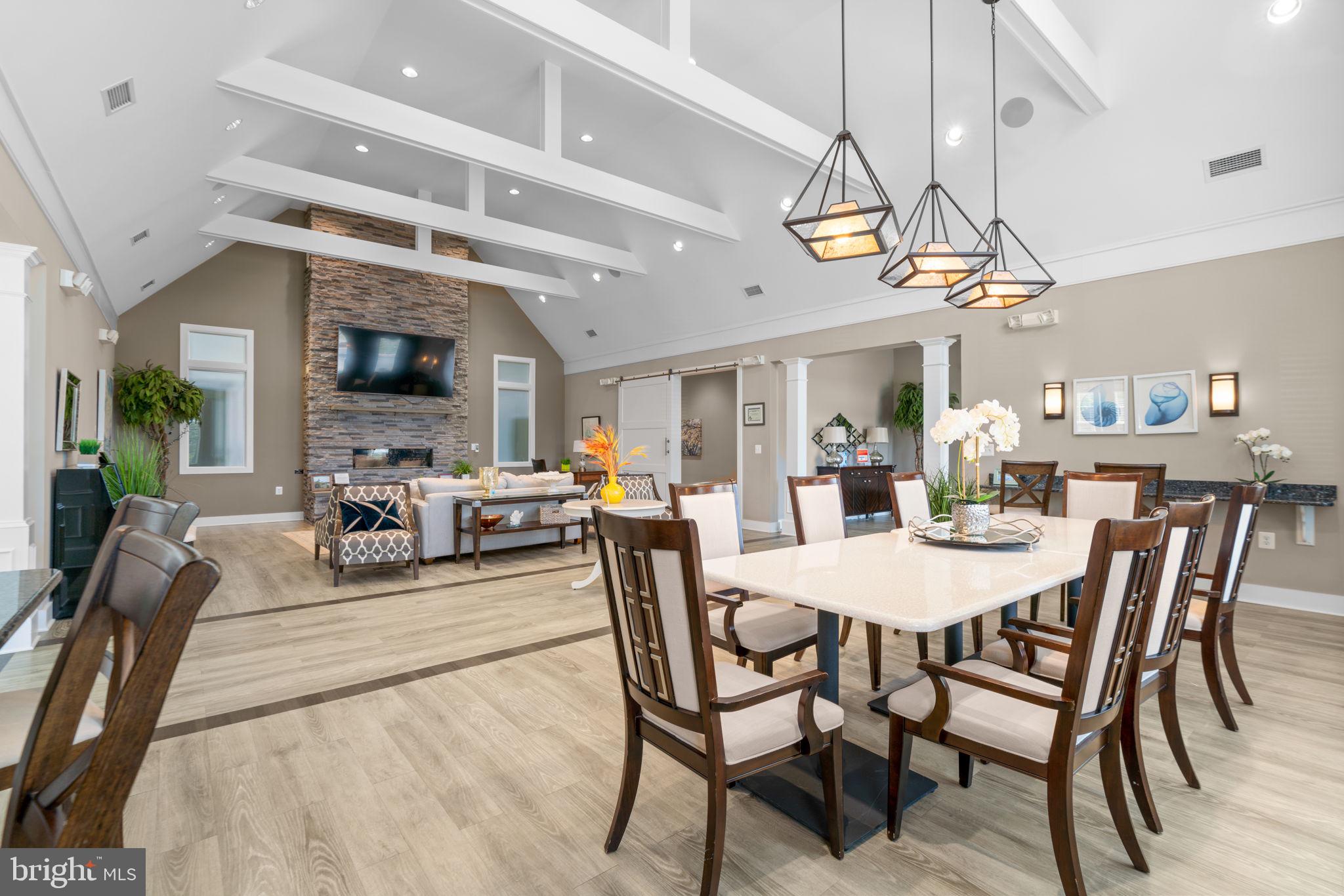 605 Quarry View Ct #202