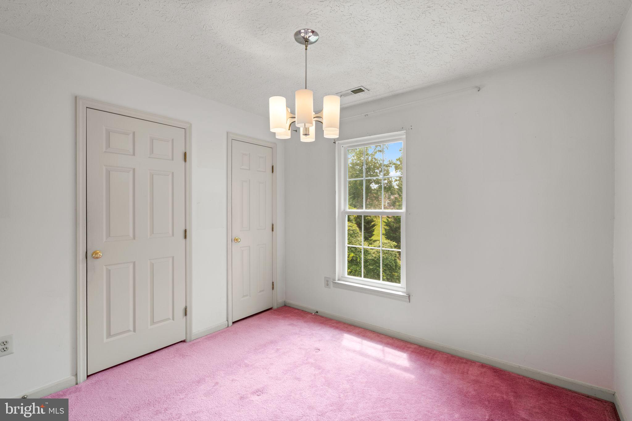 1420 Greenbriar Cir #4-1420