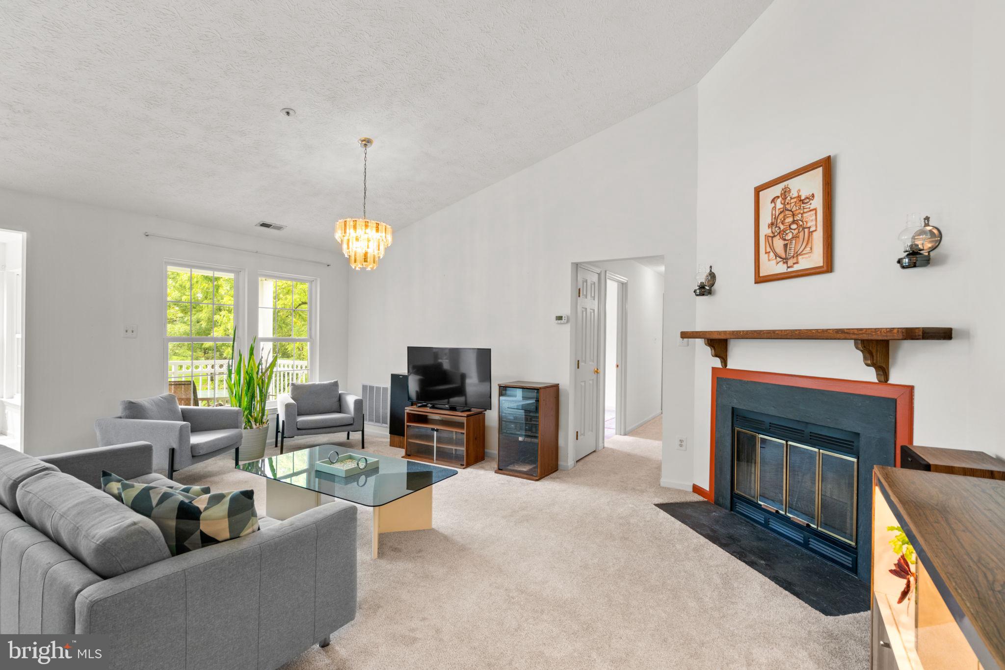 1420 Greenbriar Cir #4-1420