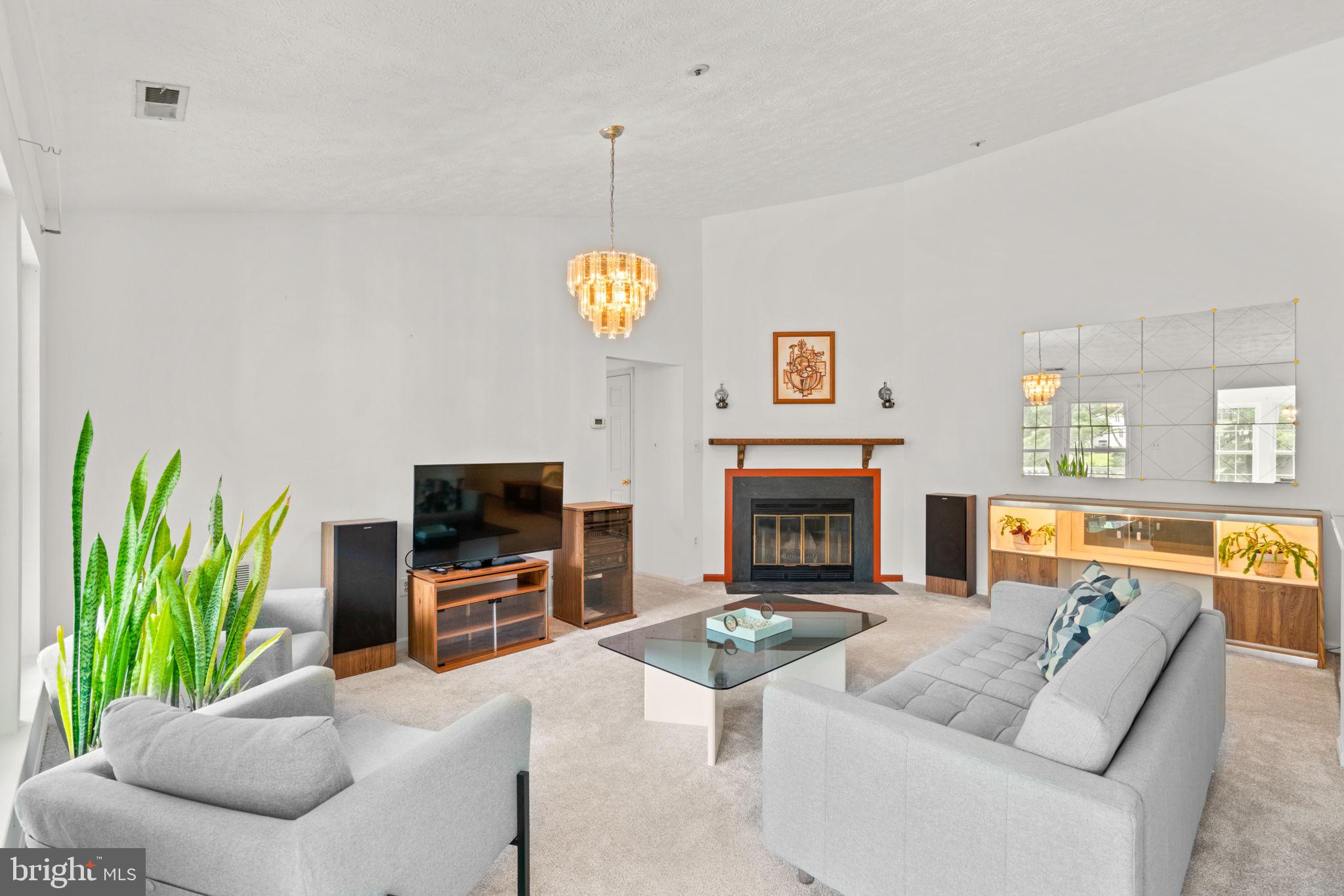 1420 Greenbriar Cir #4-1420