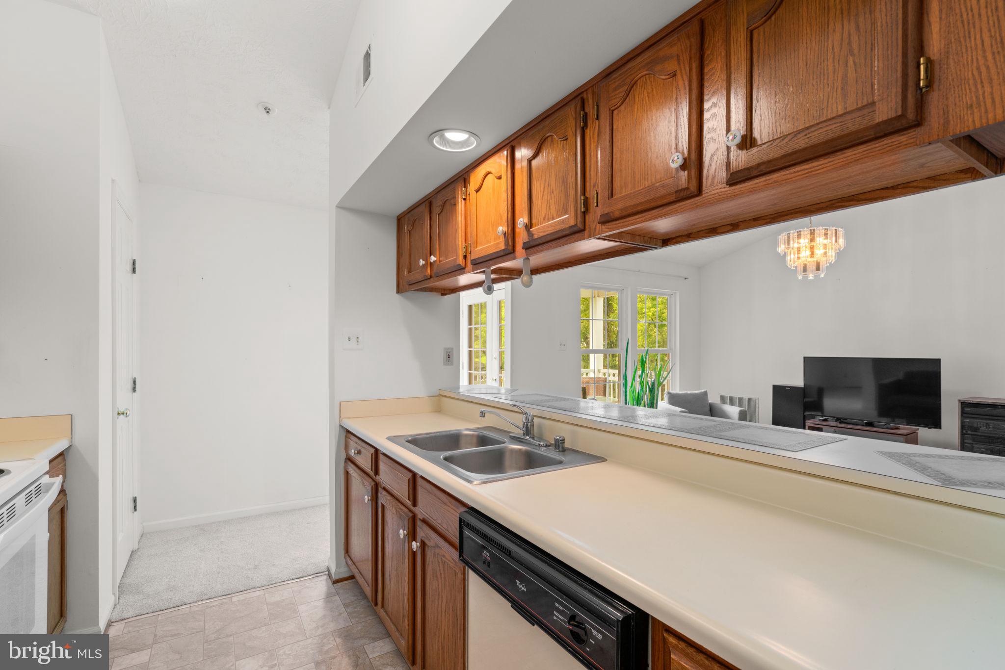 1420 Greenbriar Cir #4-1420