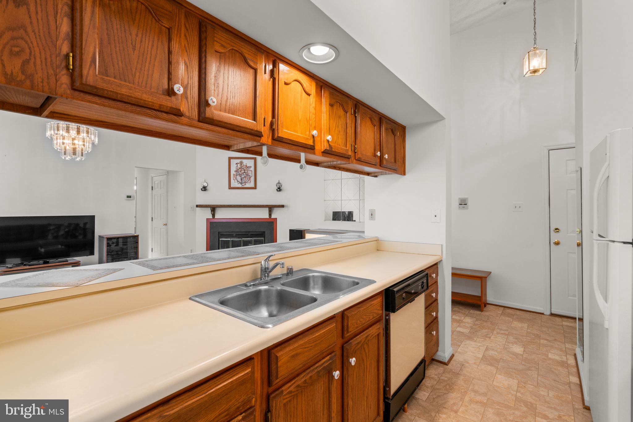 1420 Greenbriar Cir #4-1420