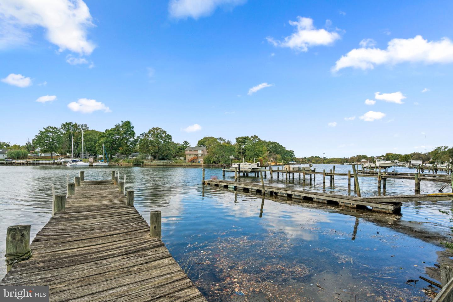 8203 Shore Rd