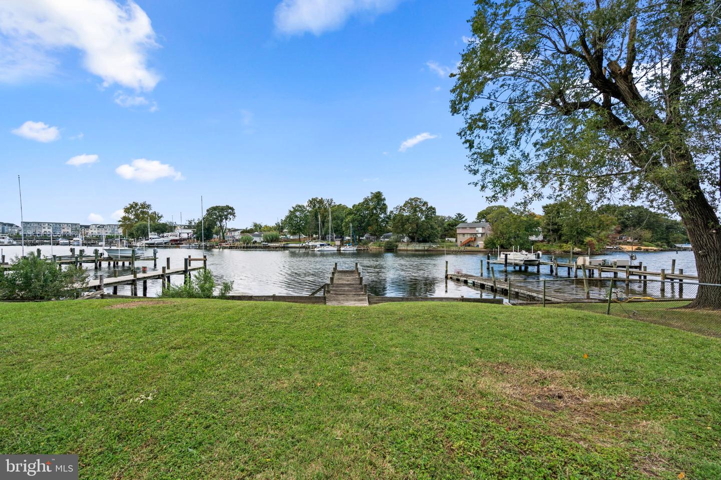 8203 Shore Rd