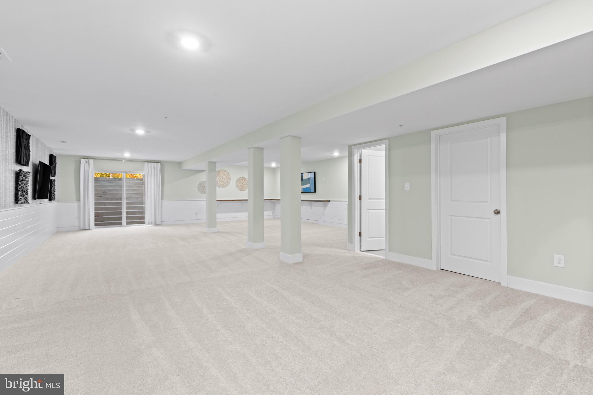 412 WATERS LANDING DR