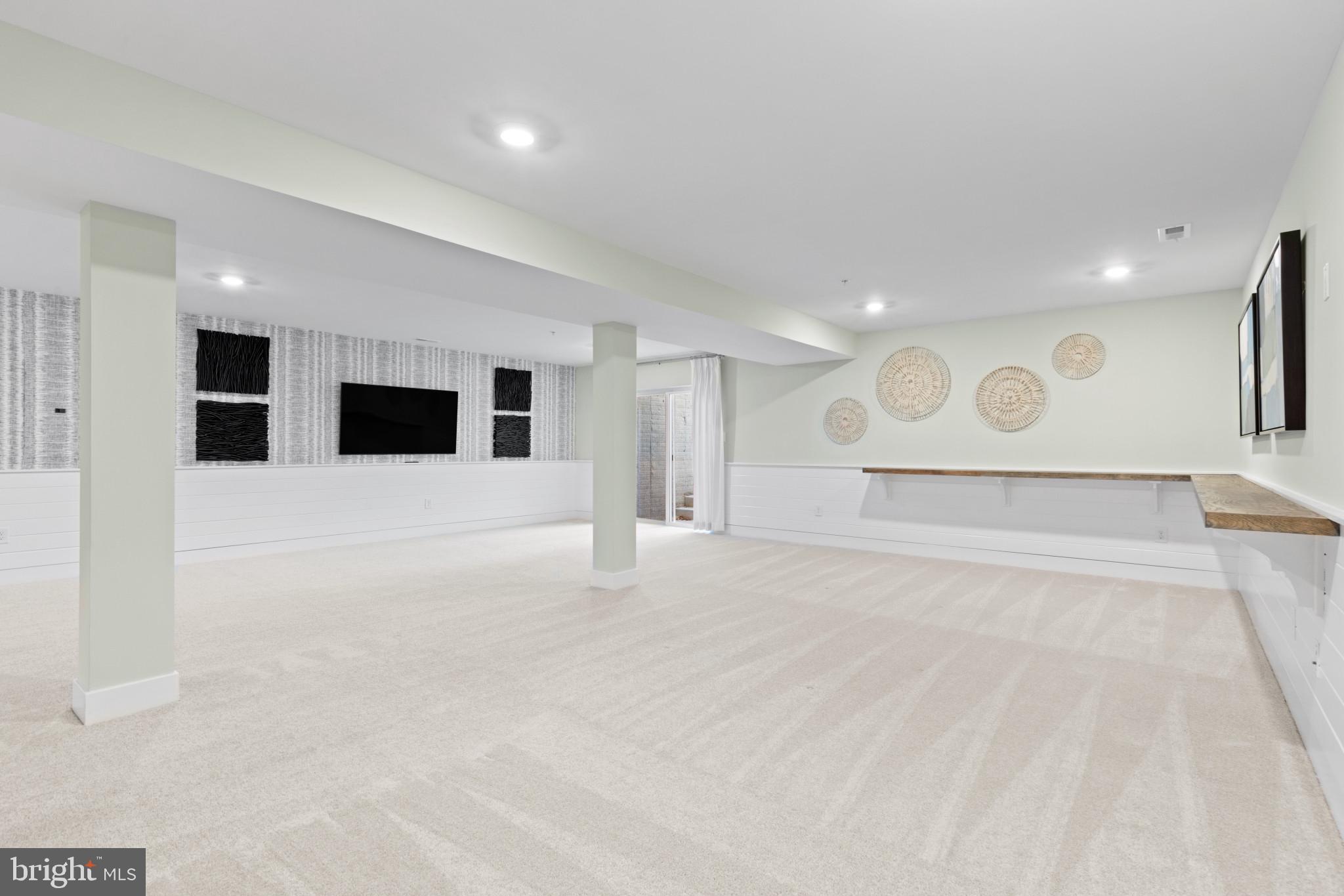 412 WATERS LANDING DR