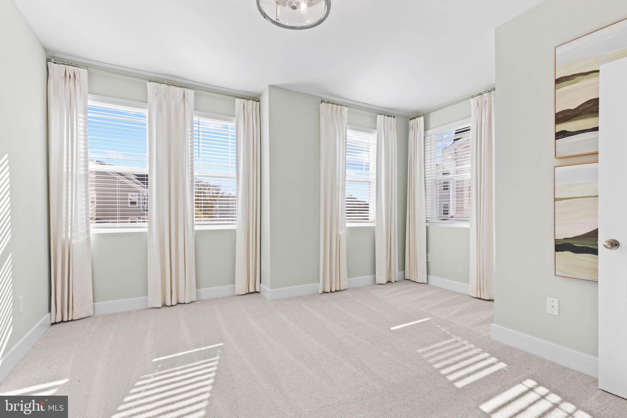 412 WATERS LANDING DR