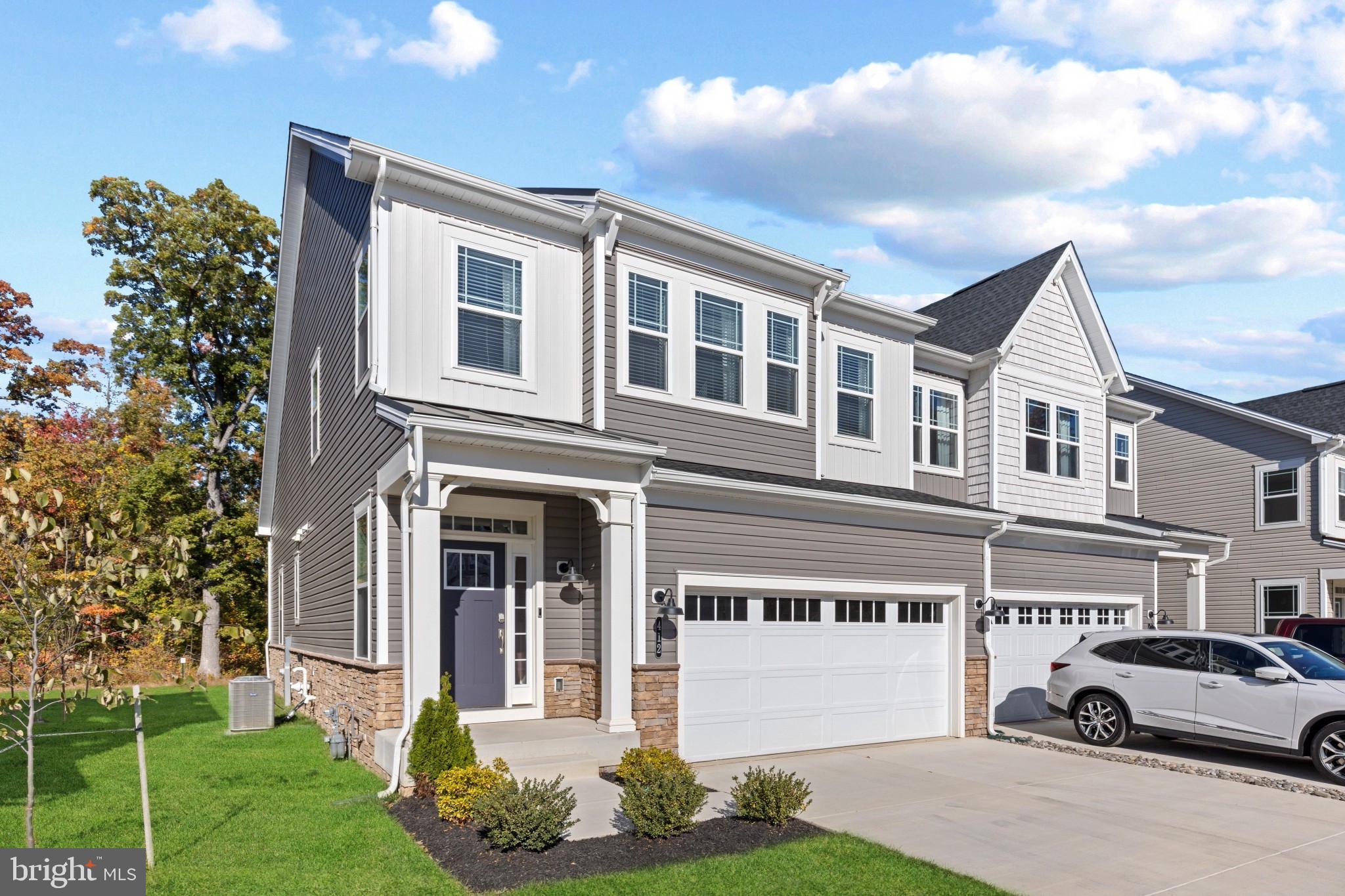 412 WATERS LANDING DR