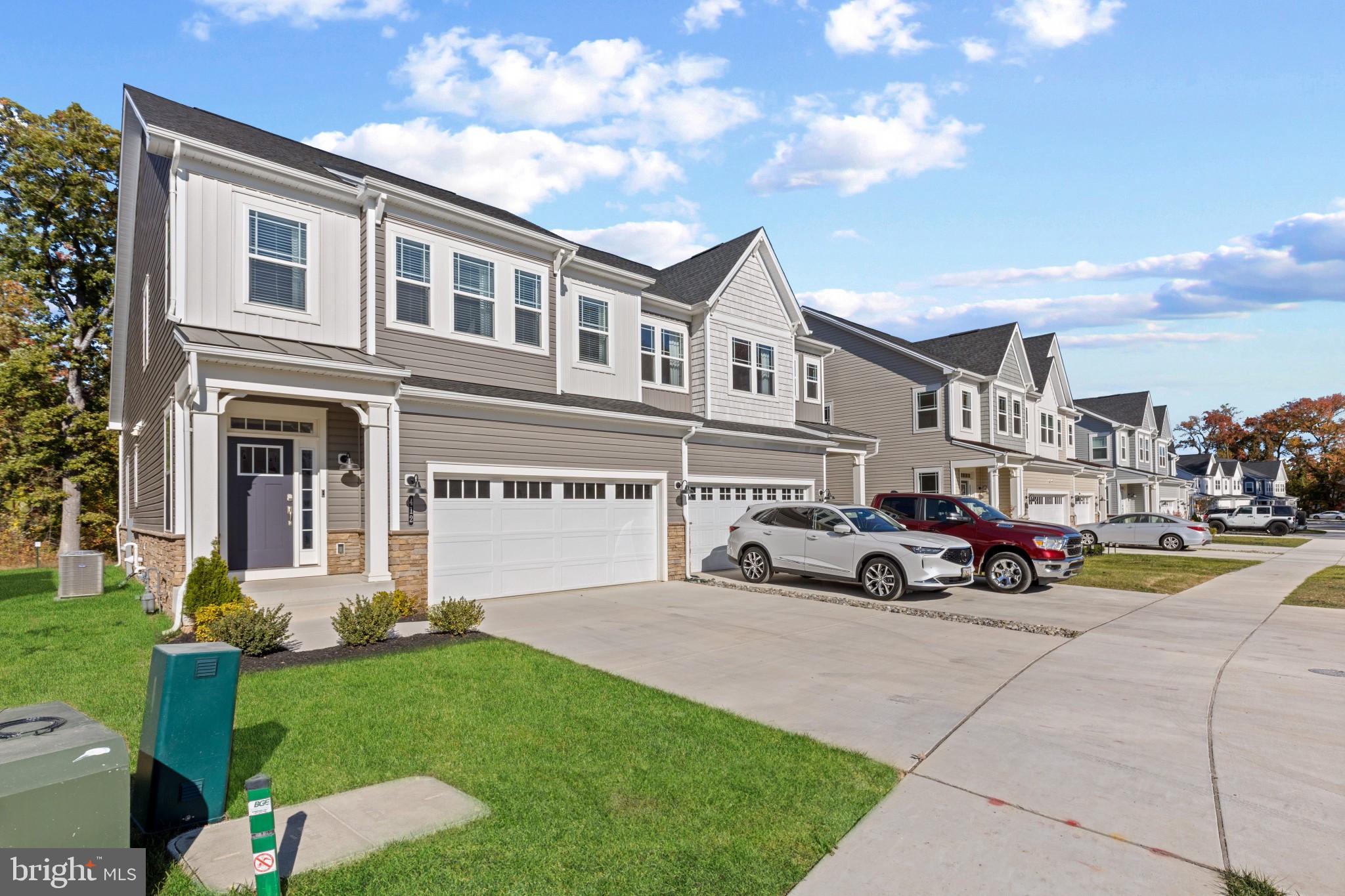 412 WATERS LANDING DR