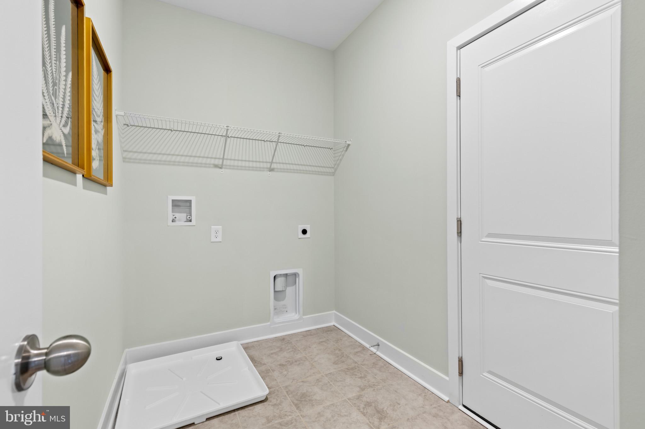 412 WATERS LANDING DR