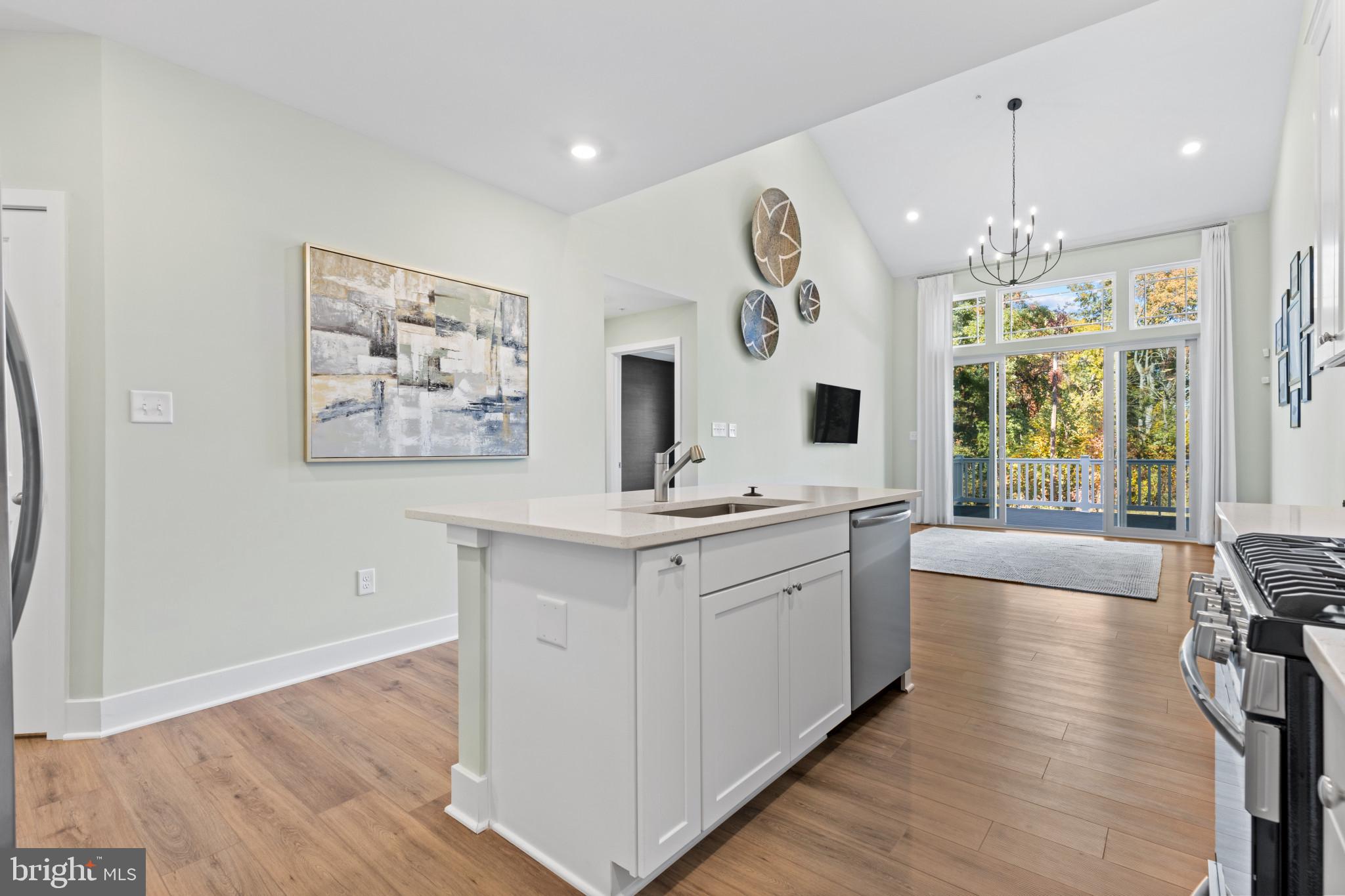 412 WATERS LANDING DR