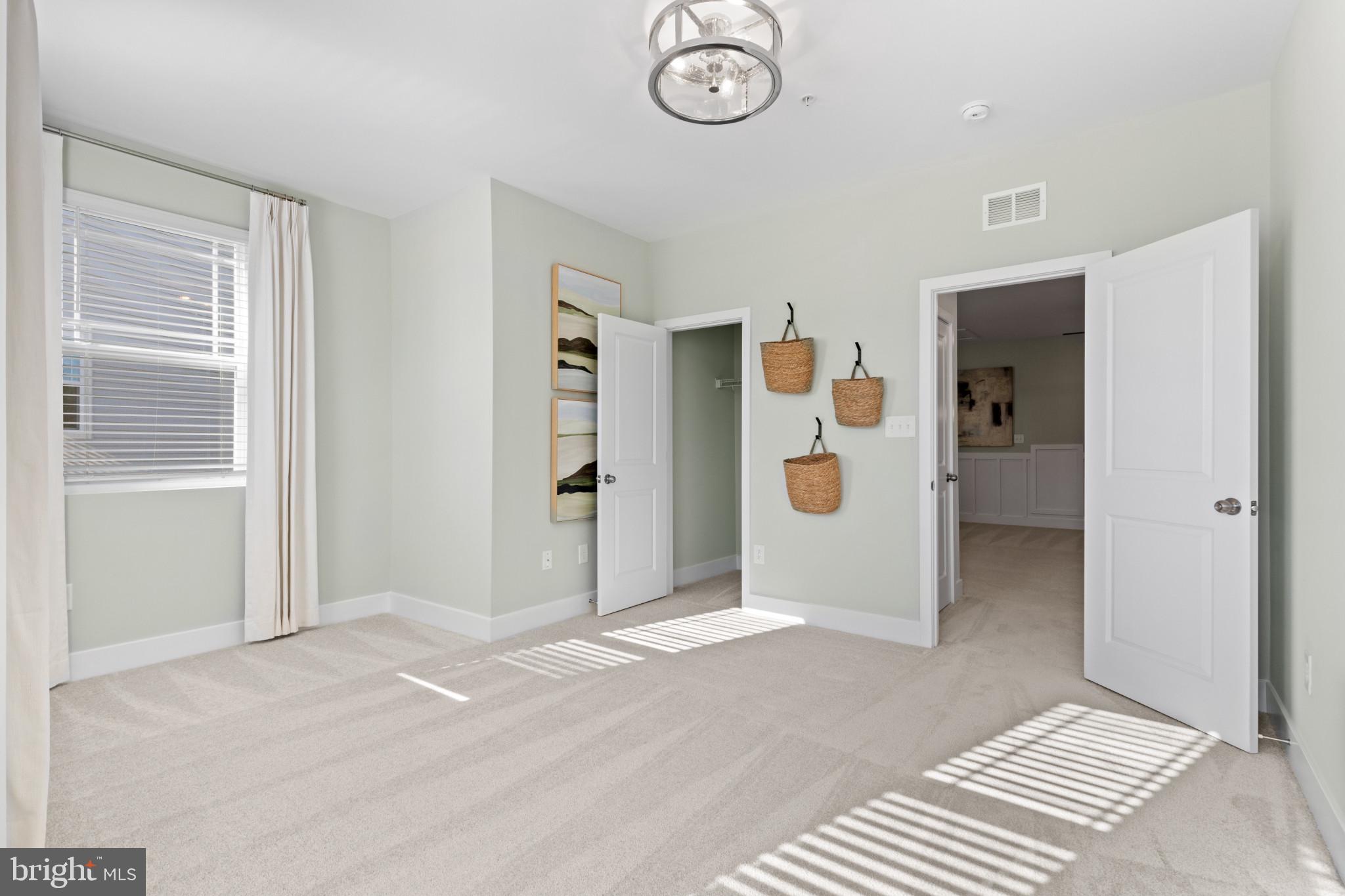 412 WATERS LANDING DR