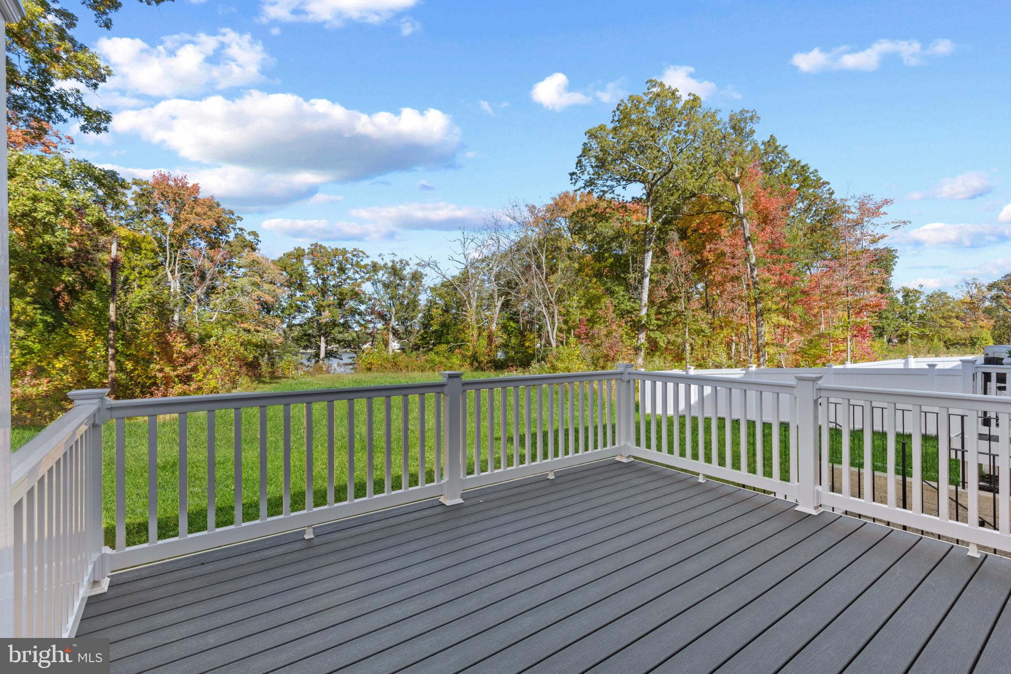 412 WATERS LANDING DR