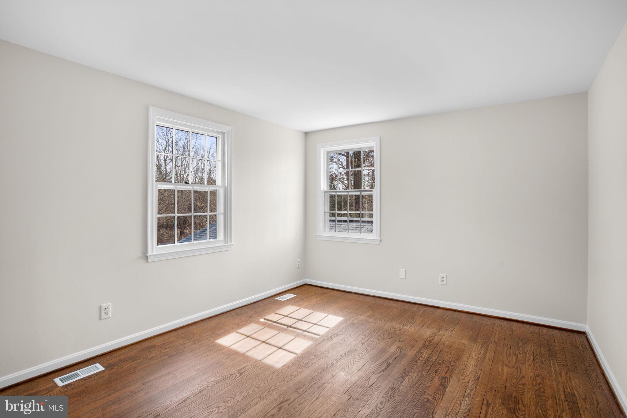 12807 Dulaney Valley Rd