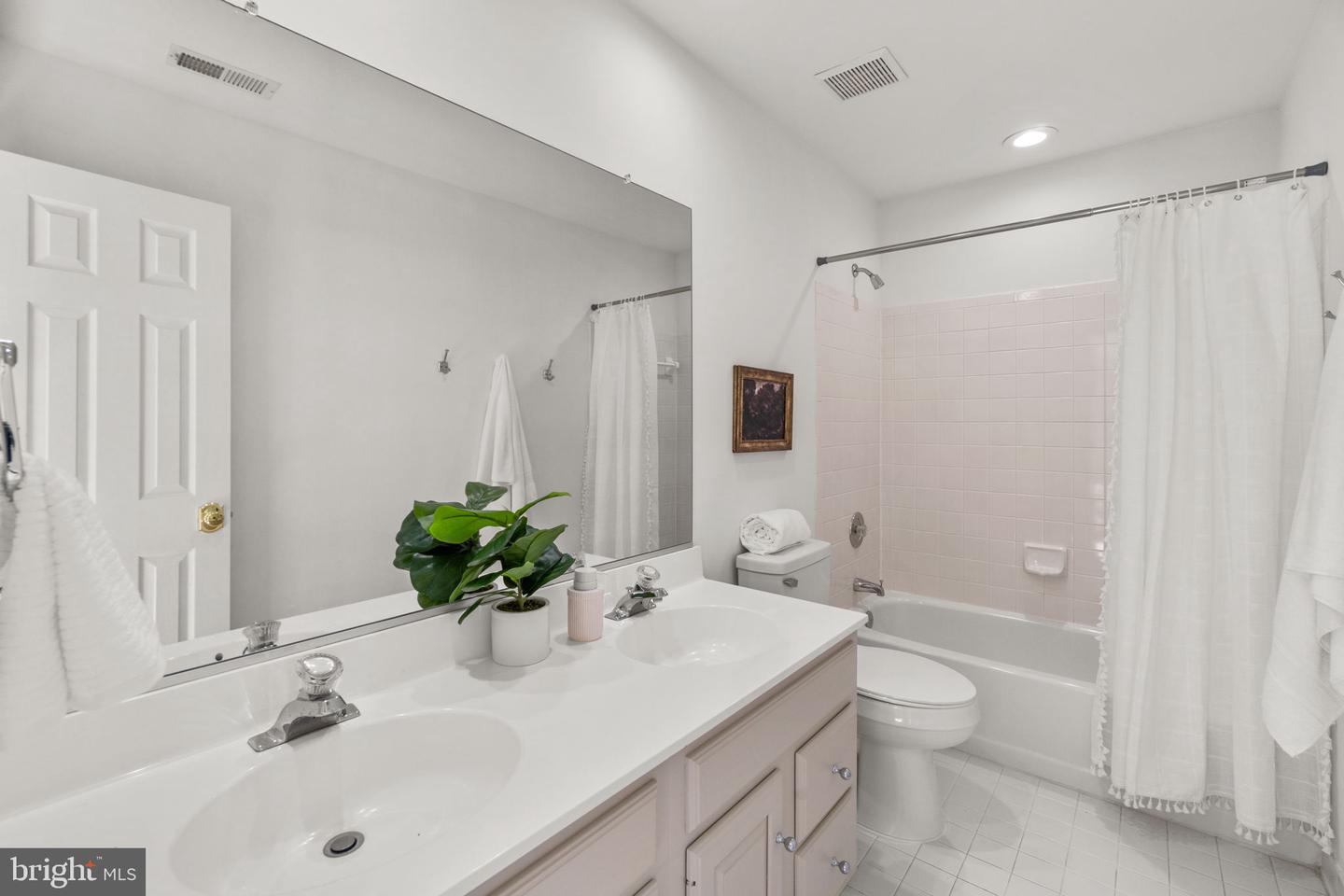 12138 Faulkner Dr