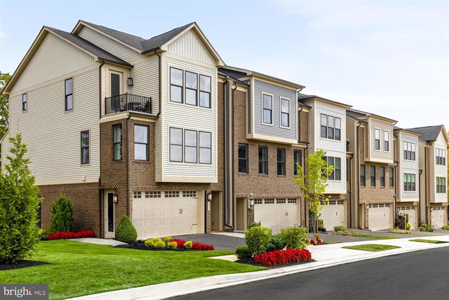 249 Hickory Hollow Ct