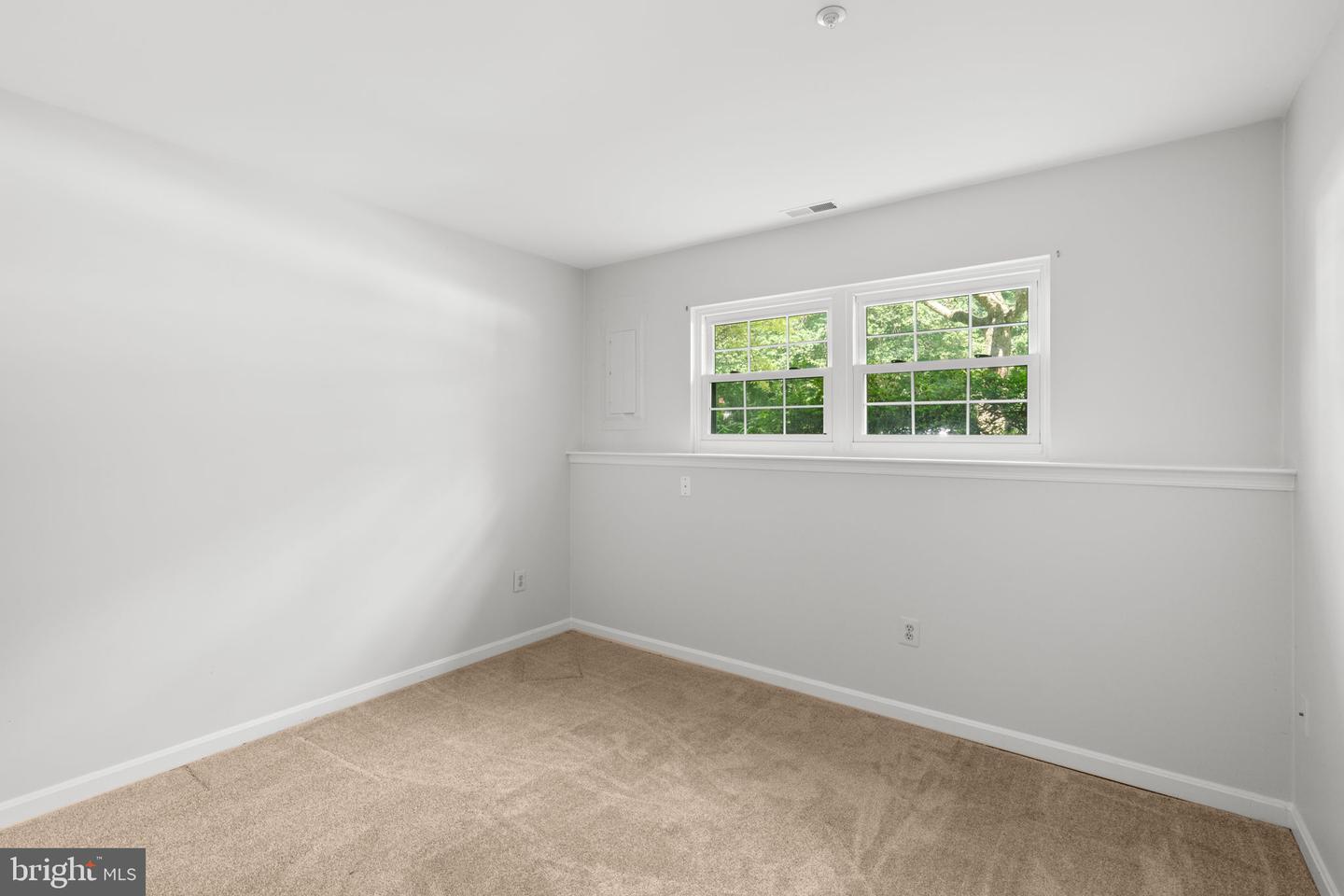 33 Leyland Ct