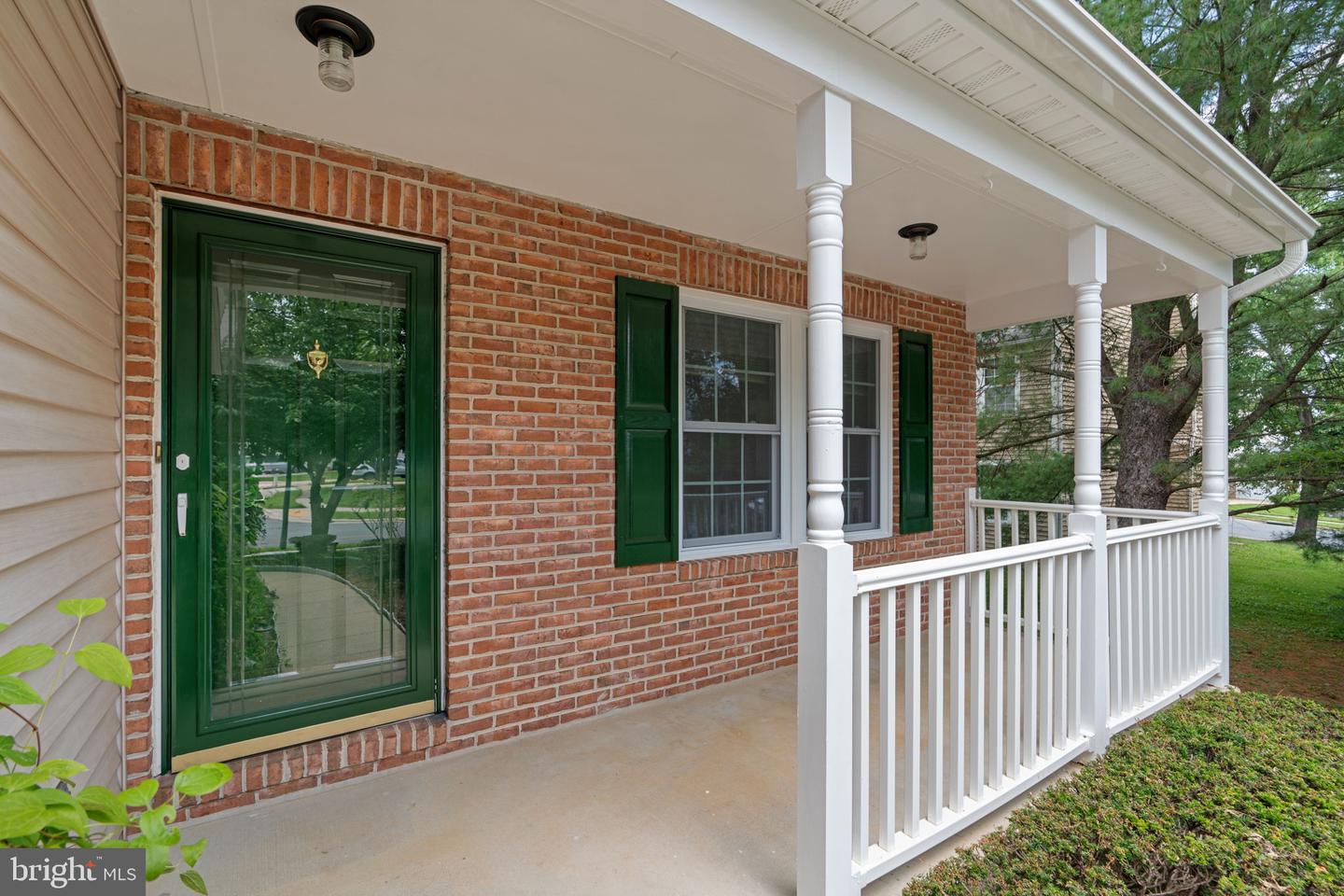22 Saddlestone Ct