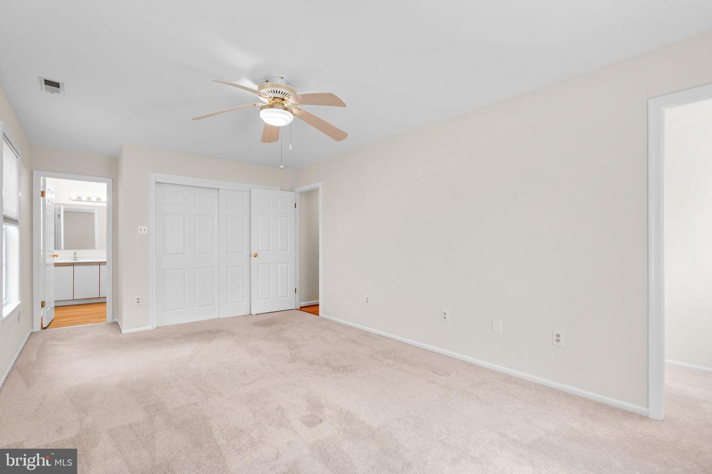 22 Saddlestone Ct