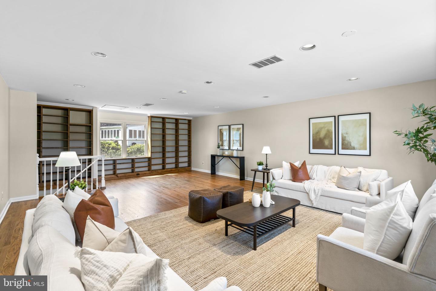 3 Weston Ct