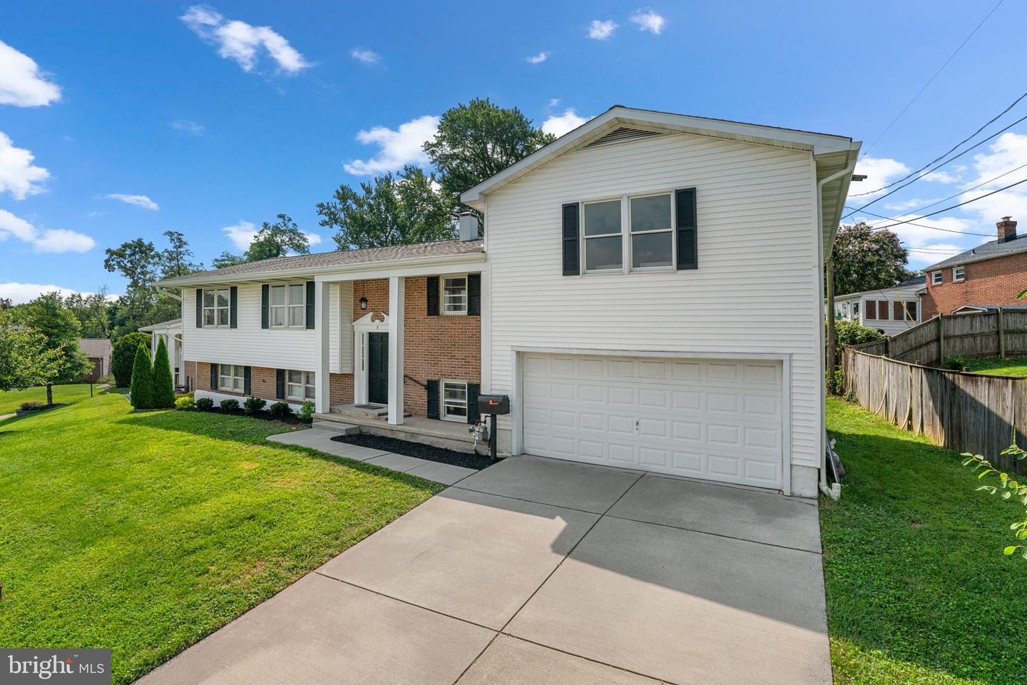3 Weston Ct