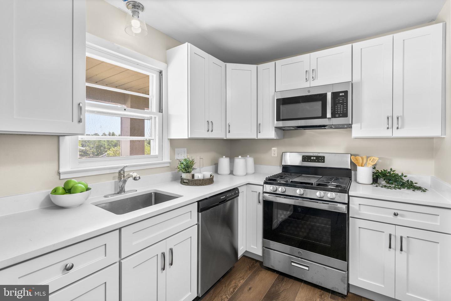 3 Weston Ct