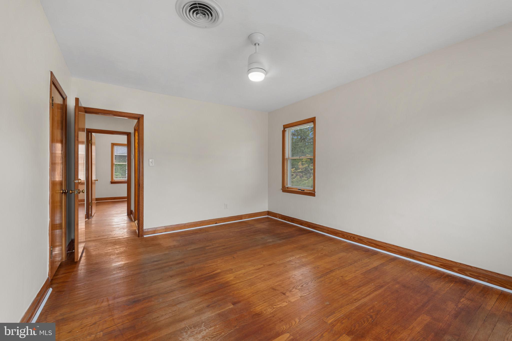 1900 MOUNTAIN AVENUE