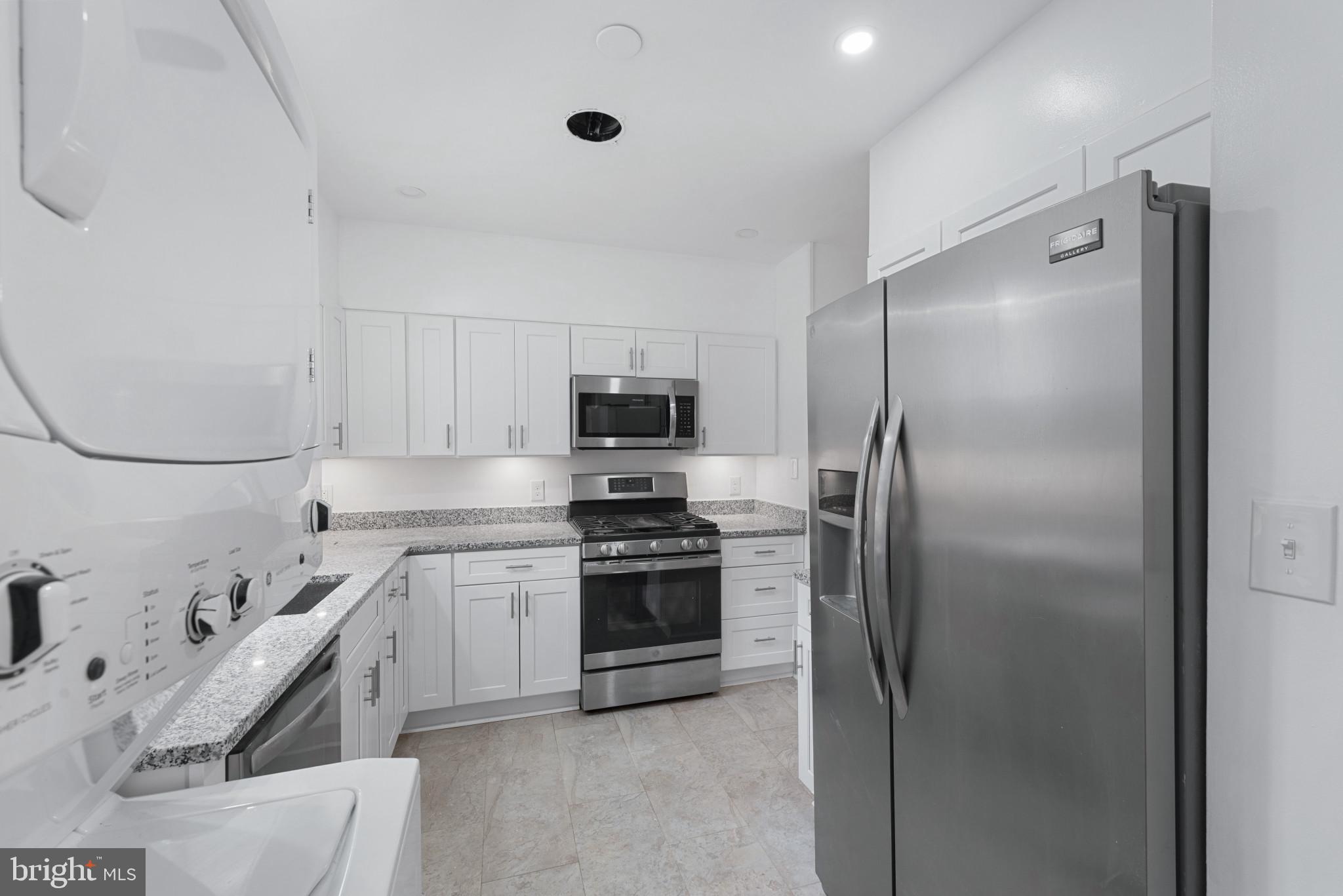 1900 MOUNTAIN AVENUE