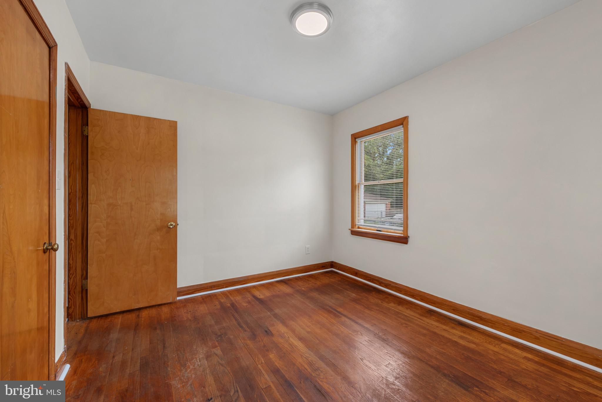 1900 MOUNTAIN AVENUE