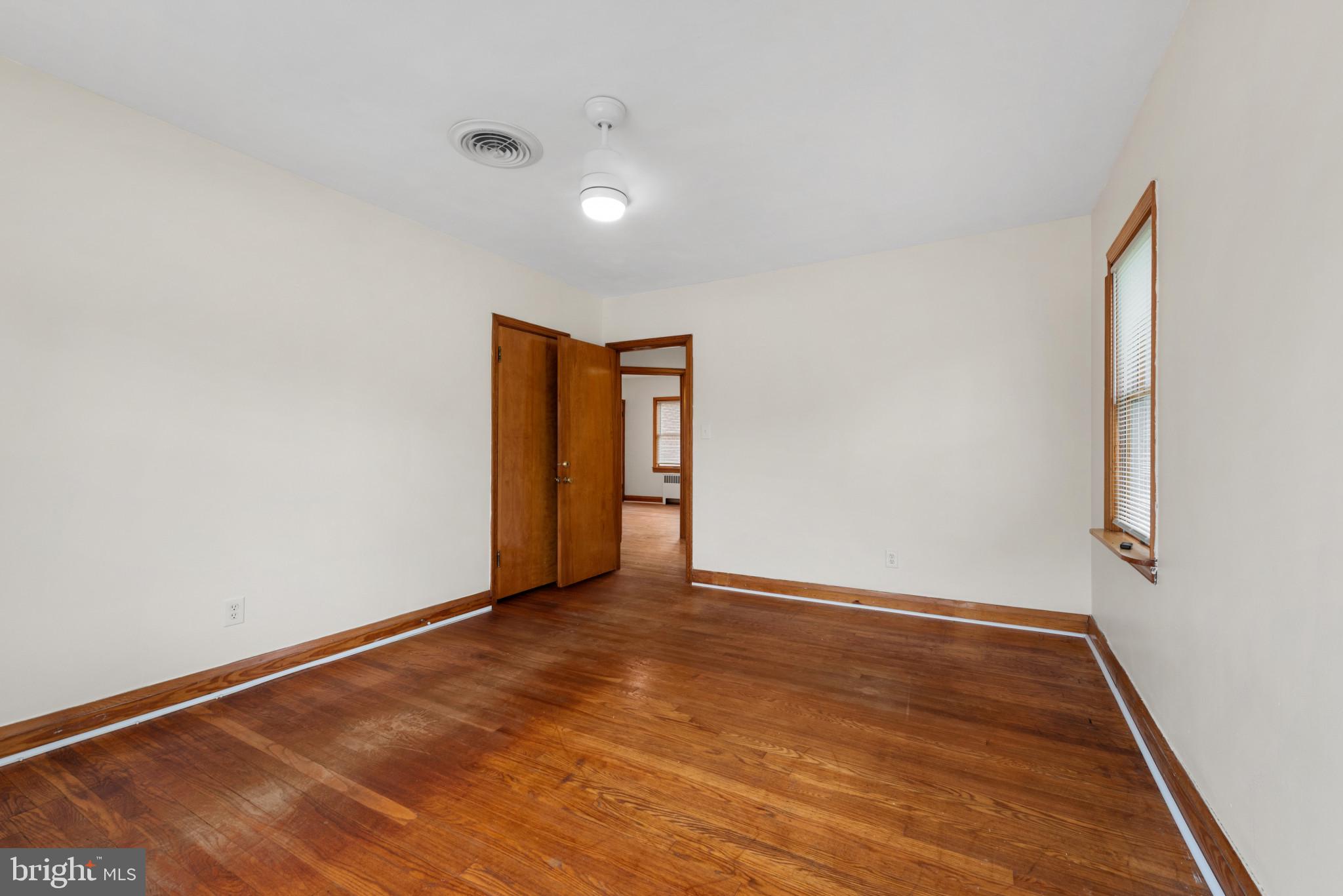 1900 MOUNTAIN AVENUE