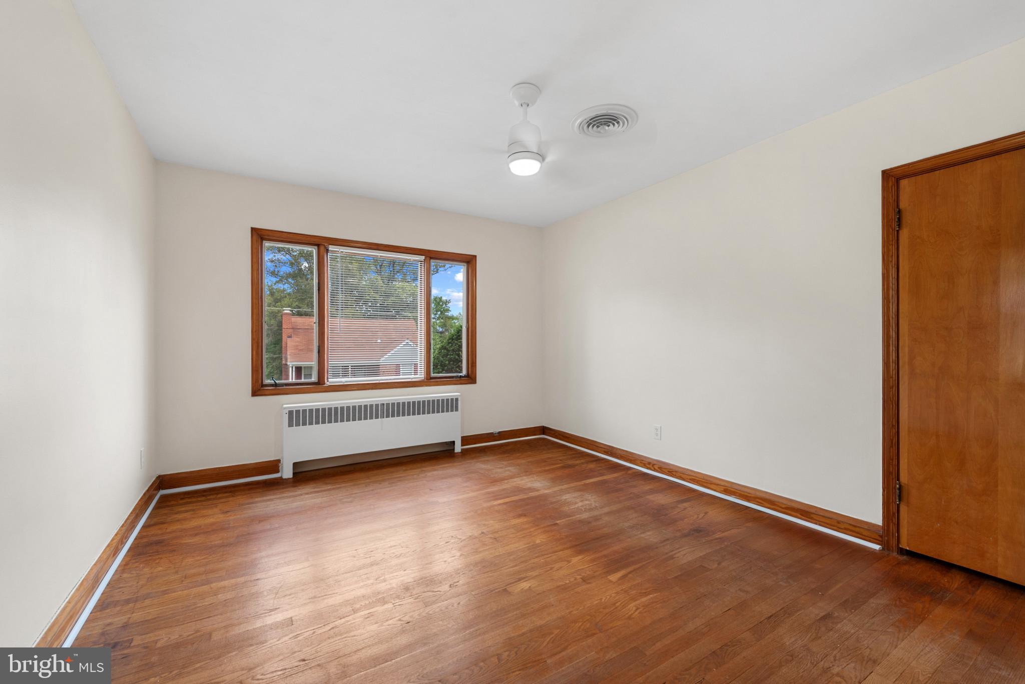 1900 MOUNTAIN AVENUE