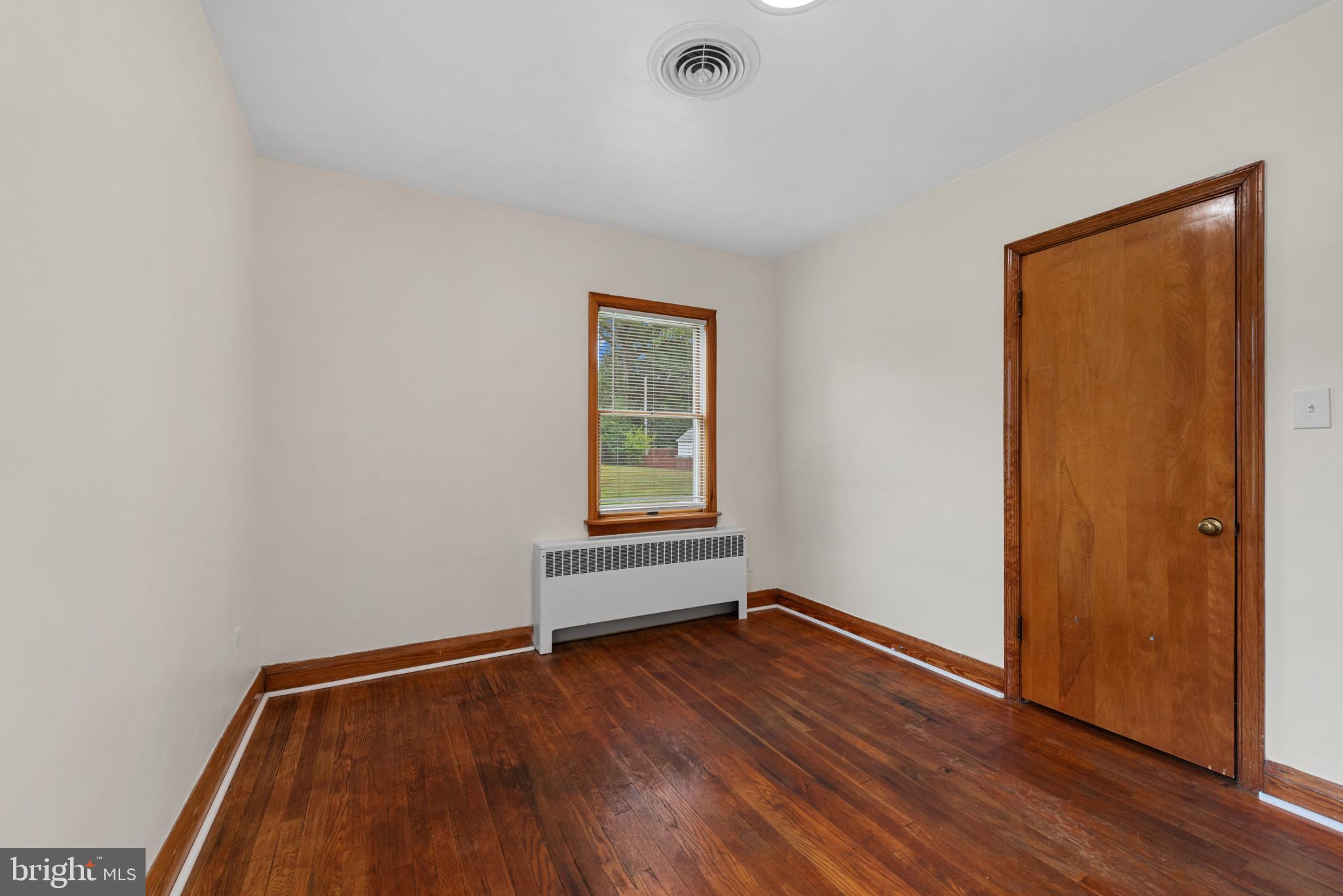 1900 MOUNTAIN AVENUE