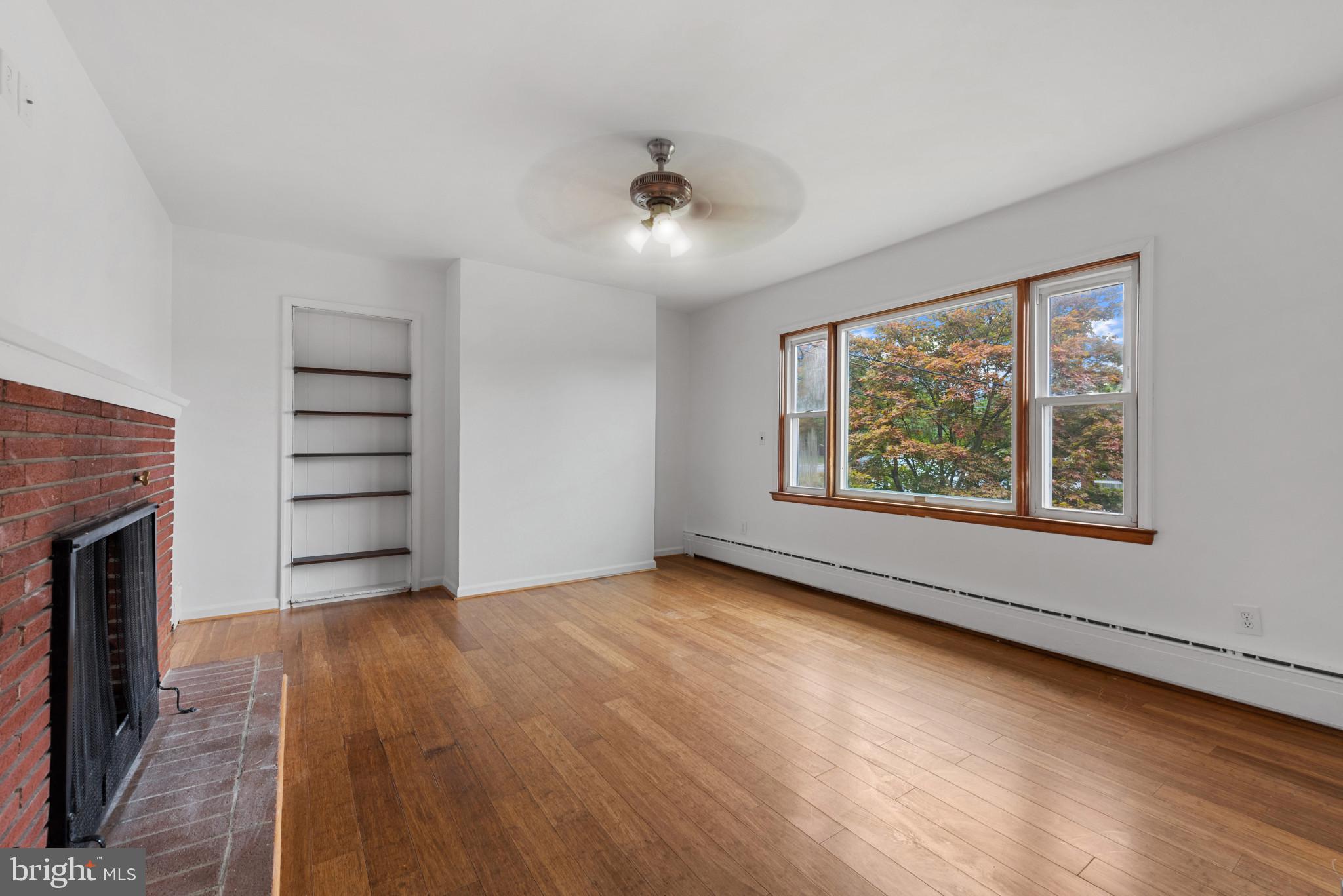 1900 MOUNTAIN AVENUE