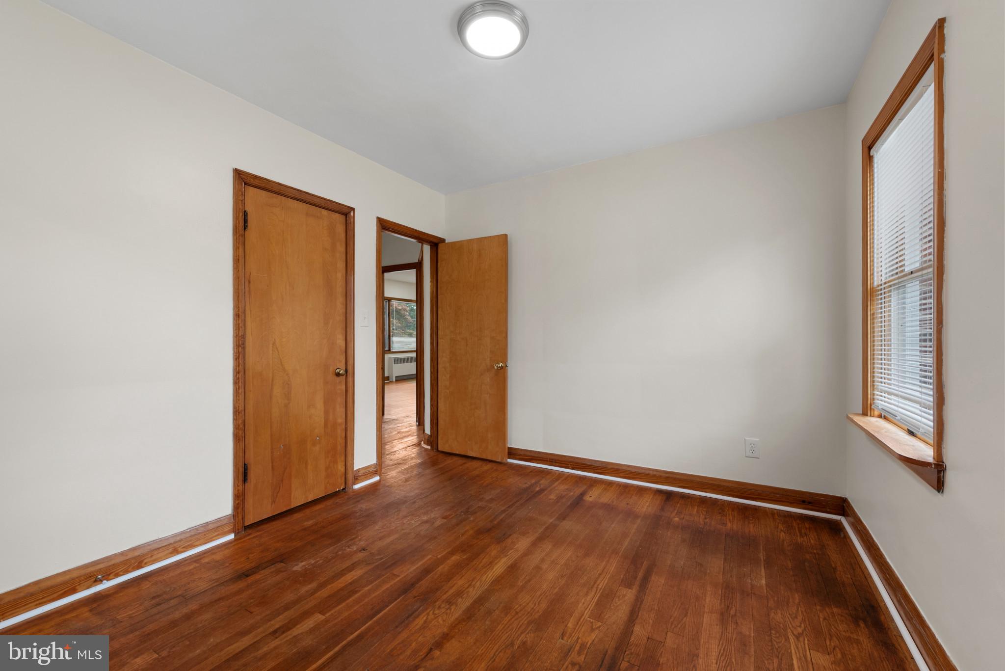 1900 MOUNTAIN AVENUE