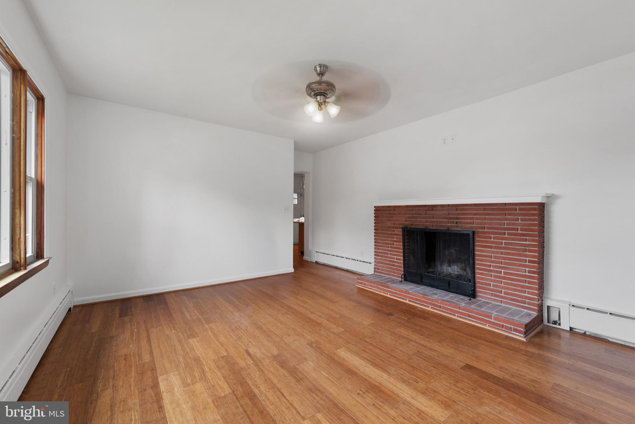 1900 MOUNTAIN AVENUE