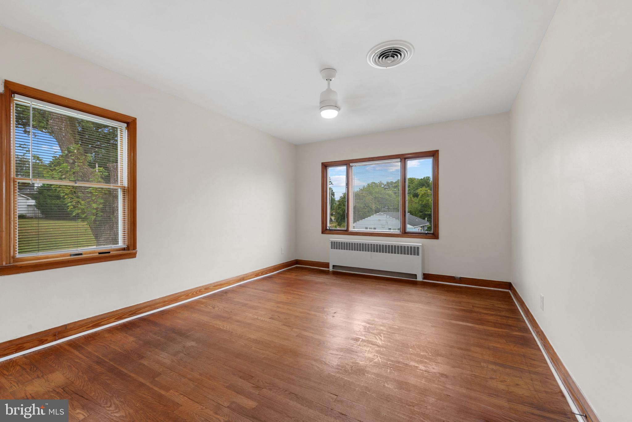 1900 MOUNTAIN AVENUE