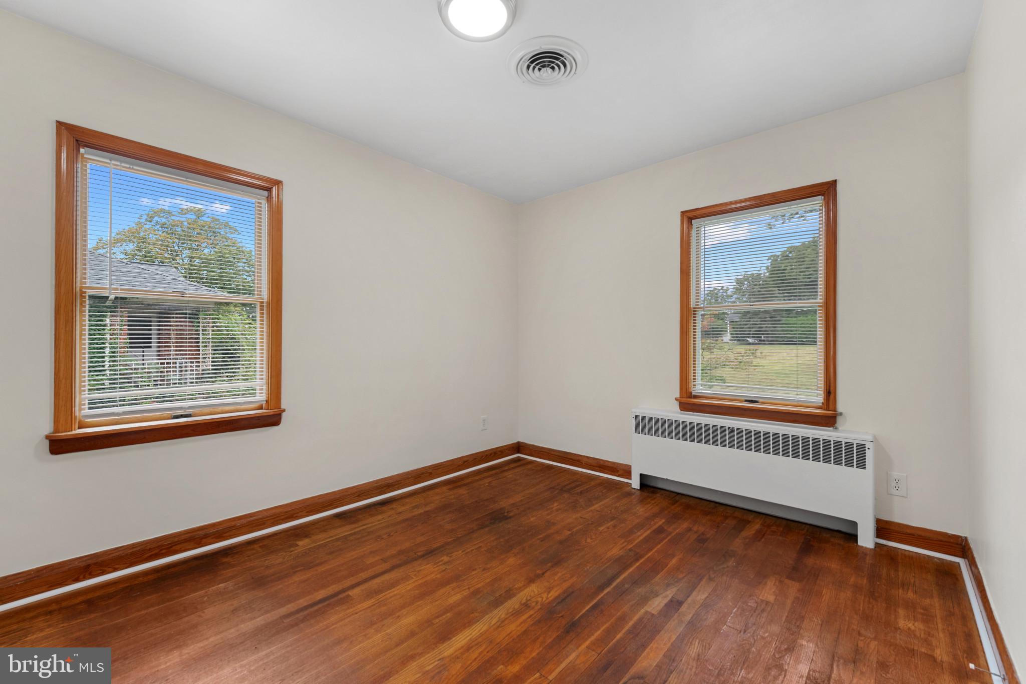 1900 MOUNTAIN AVENUE