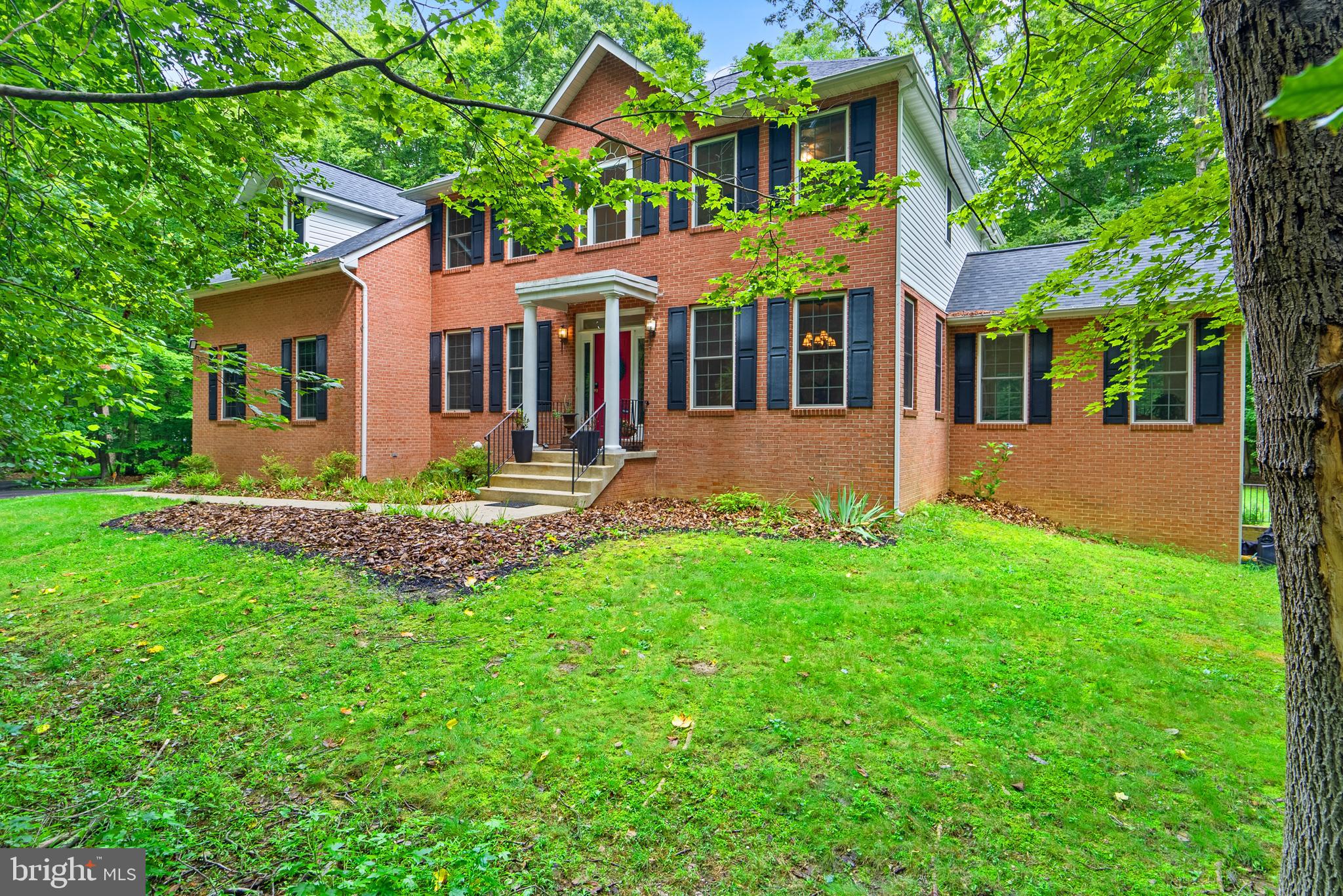 11928 LYONS GLEN COURT