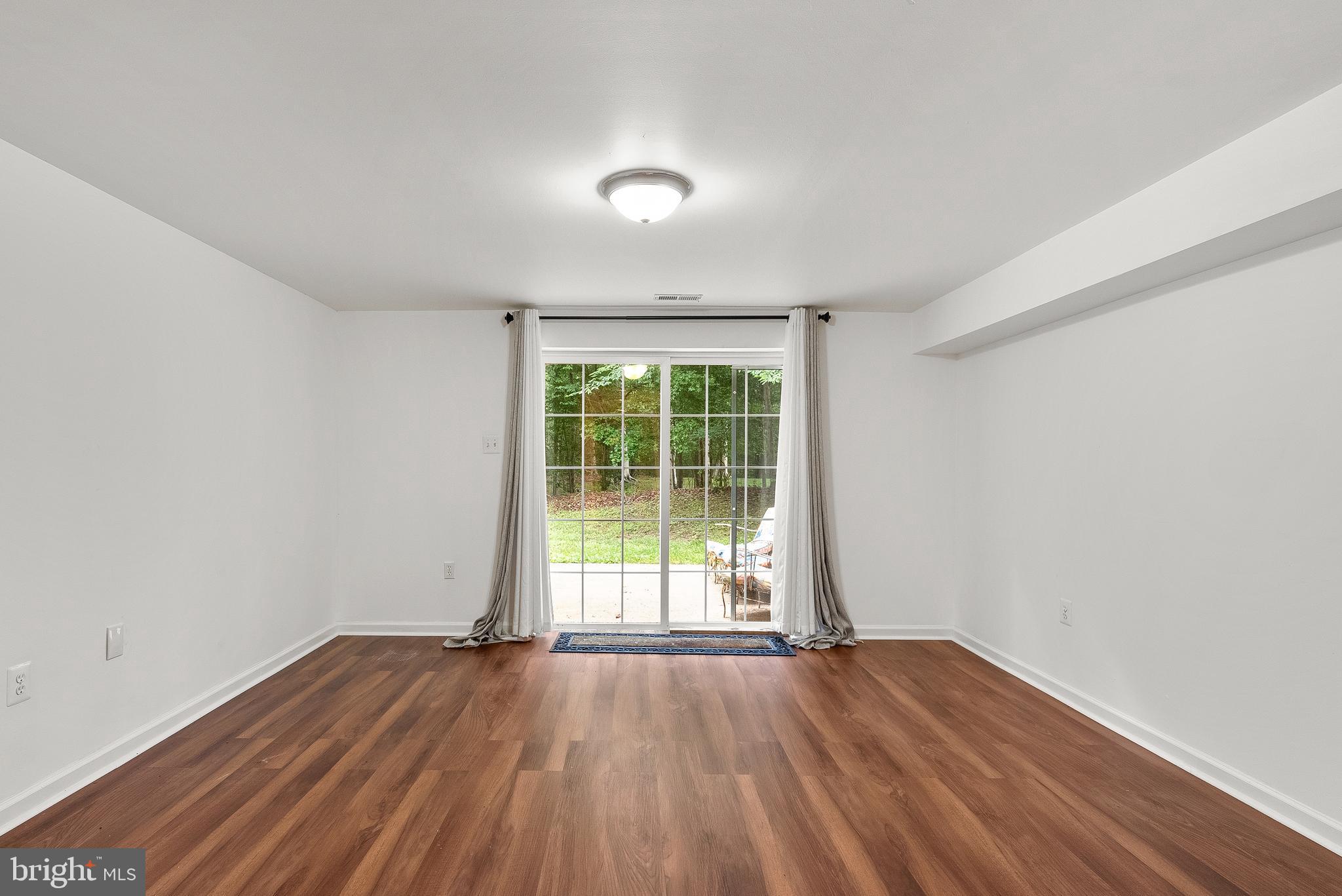 11928 LYONS GLEN COURT