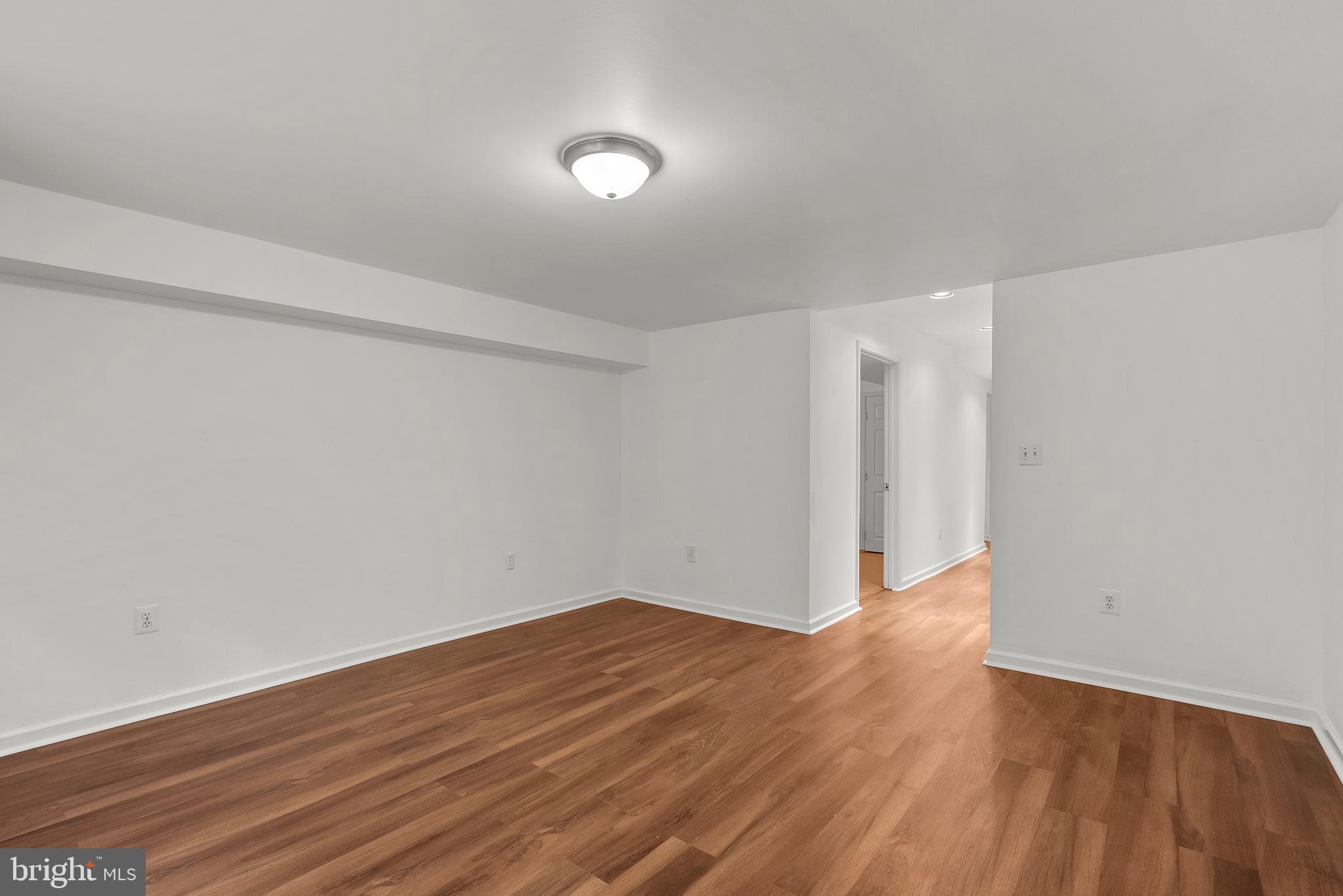 11928 LYONS GLEN COURT